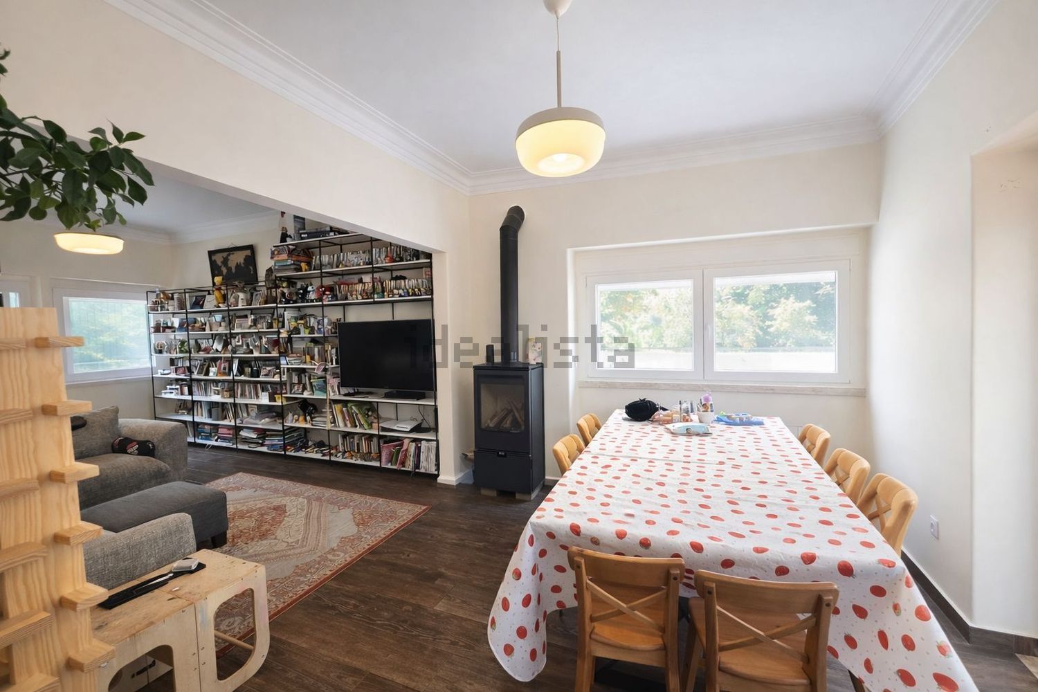 小楼房或独栋别墅出售在Estrada Nacional 10 - 客厅