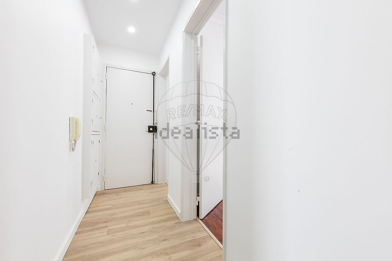 出租公寓 t2在Rua Doutor Ricardo Jorge - 过道