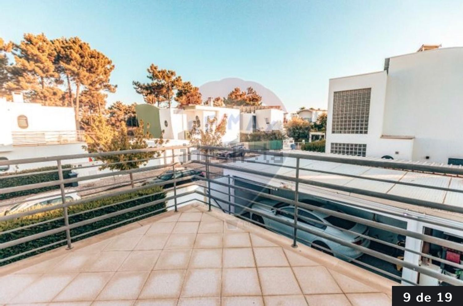 出租小楼房或独栋别墅在Rua Pêro Vaz de Caminha, 26 - 阳台