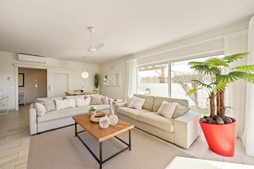 小楼房或独栋别墅出售在Rua da Mondina