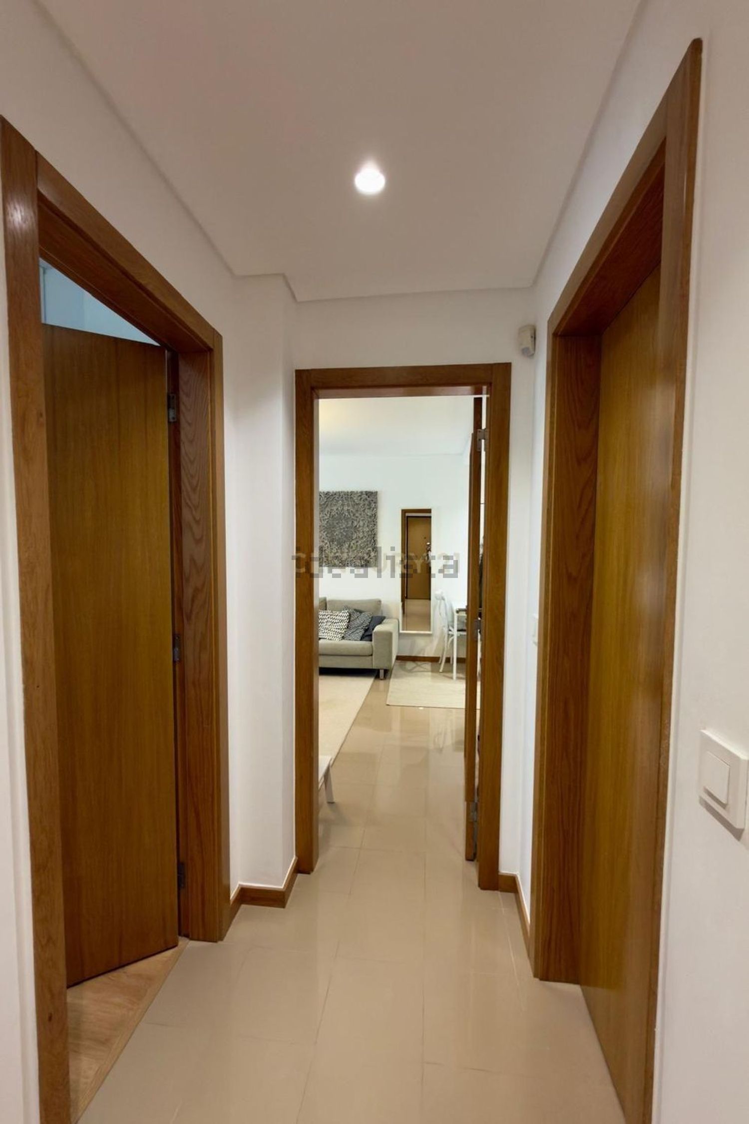 公寓 t1出售在Rua Maria Beatriz Mexia, 24 - 过道