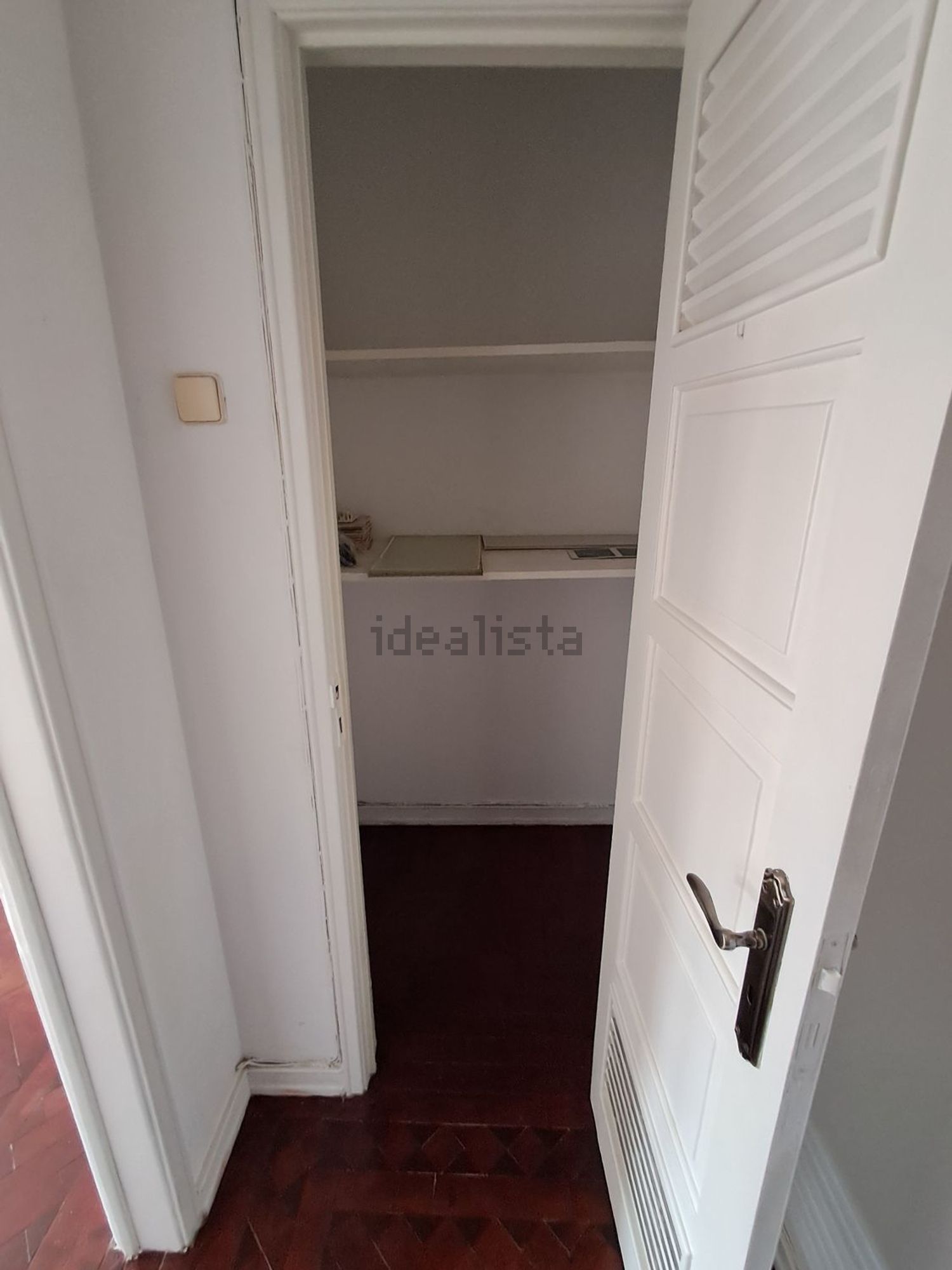 出租公寓 t1在Rua António Nobre, 48 - 试衣间