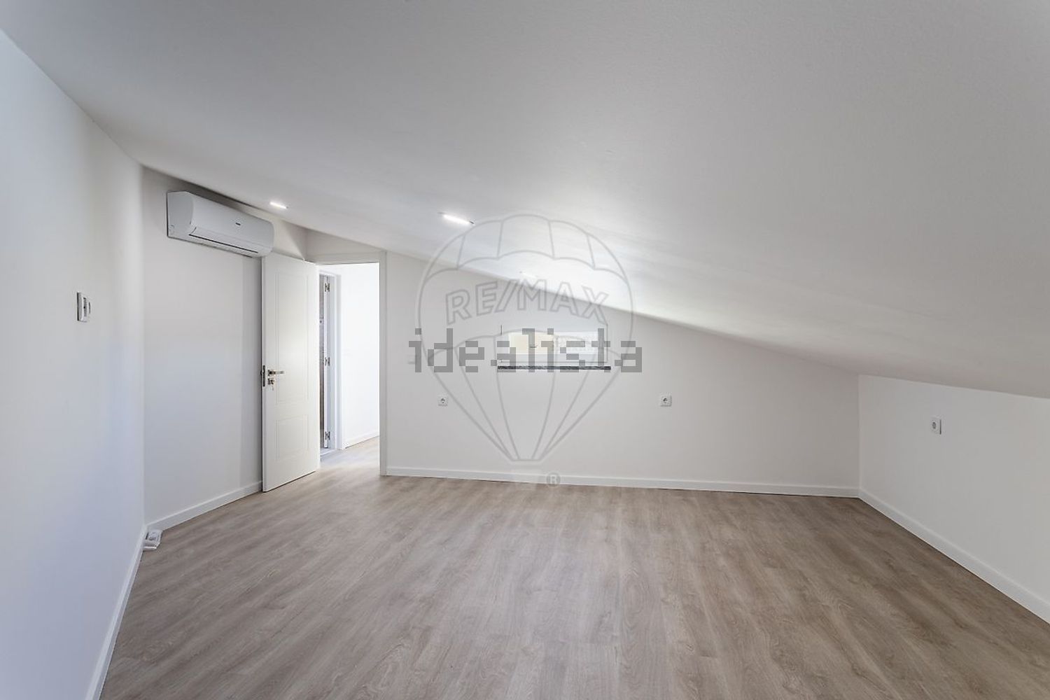 小楼房或独栋别墅出售在Rua Guerra Junqueiro - 居住