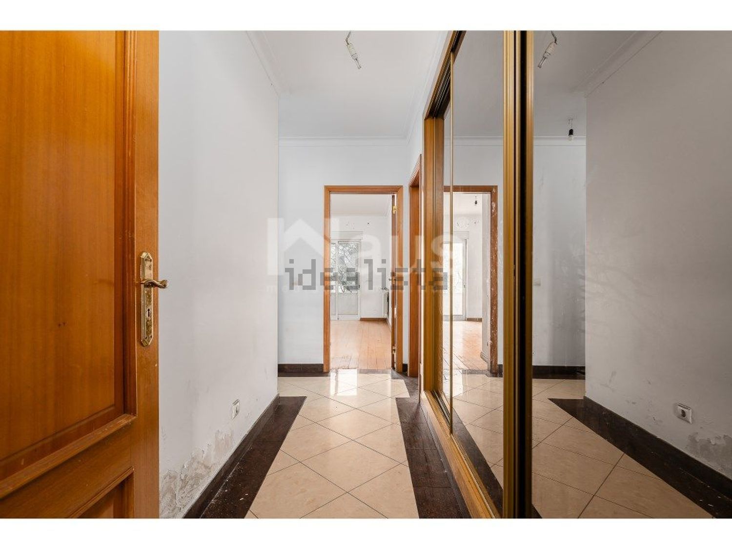 公寓 t3出售在Rua Rui de Pina - 前厅