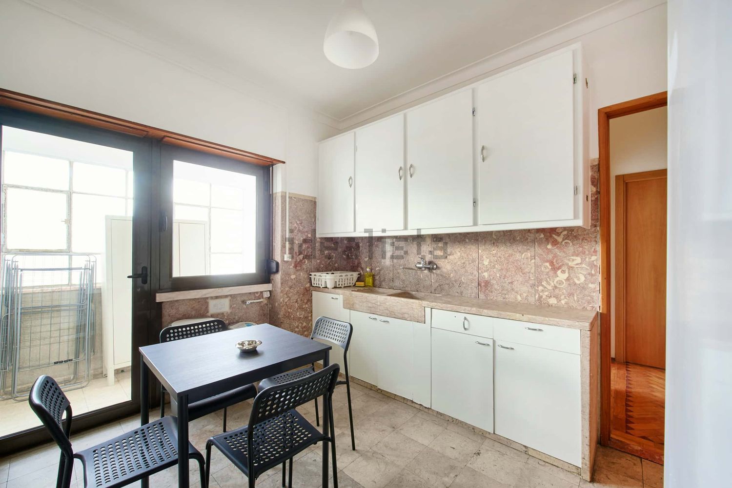 出租房间在Rua Diogo do Couto, 1 - 厨房