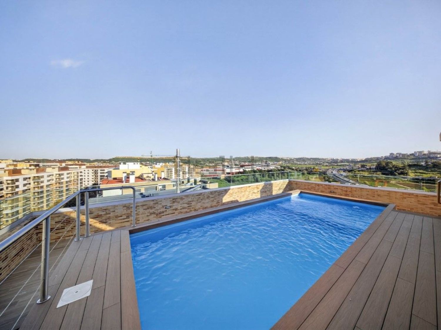 公寓 t4出售在Avenida Descobertas - 游泳池