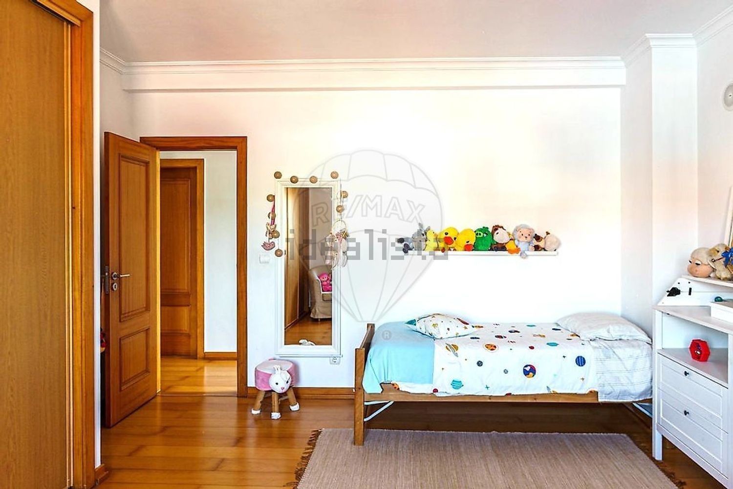 小楼房或独栋别墅出售在Rua Fernando Piteira Santos - 卧室