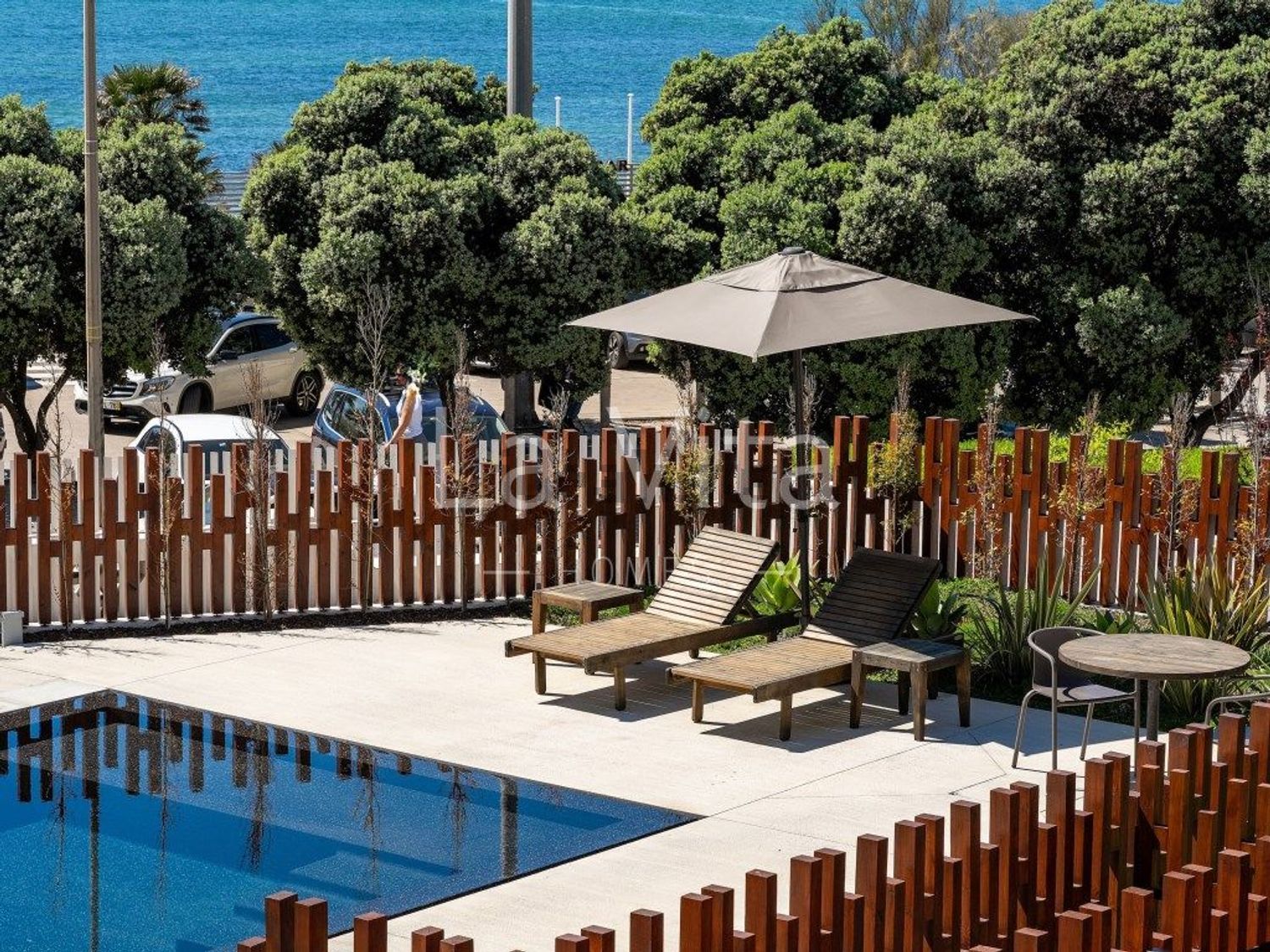 双拼别墅出售在Avenida Marginal - 游泳池