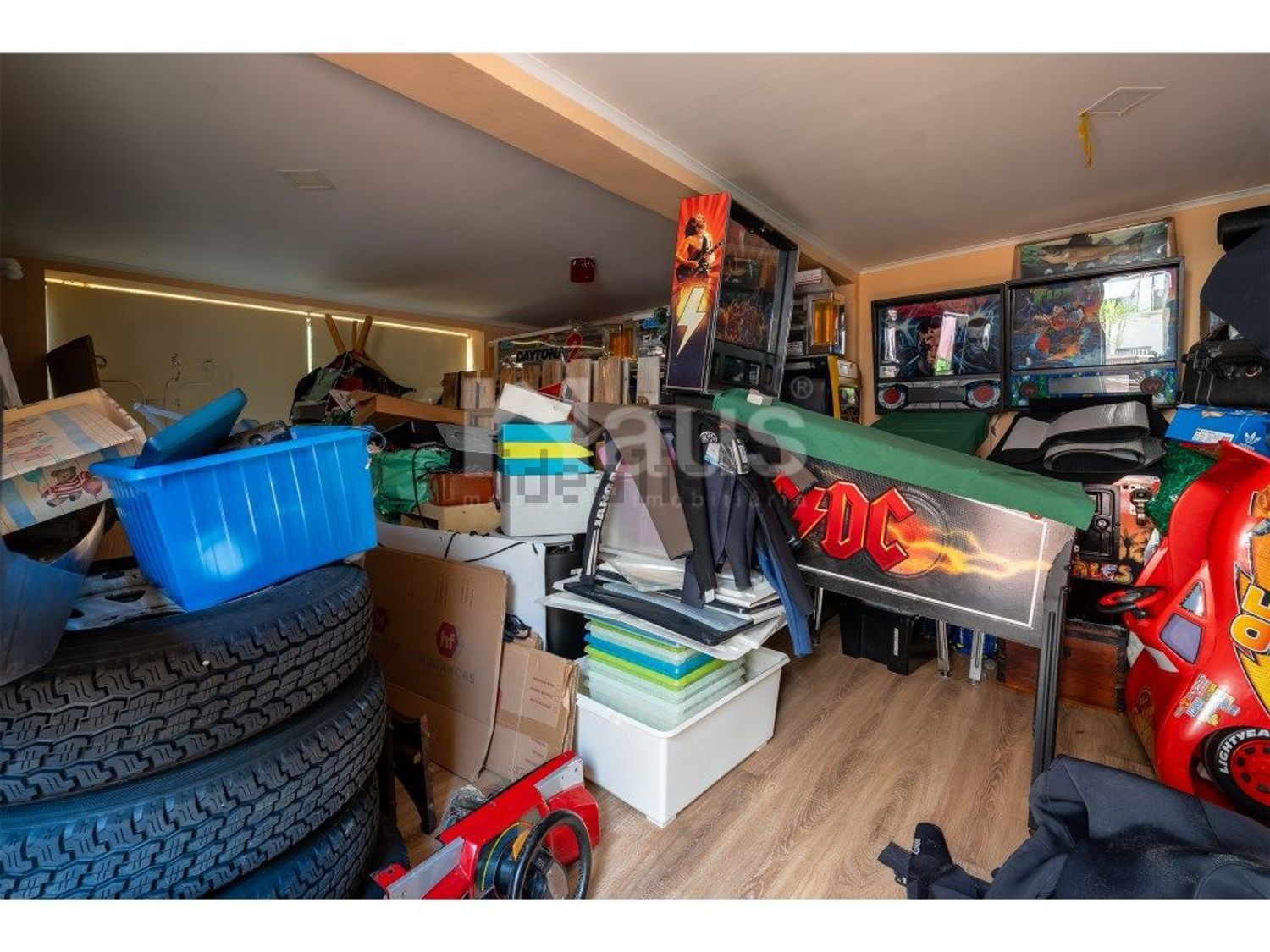 联排别墅出售在Avenida João Xxiii - 停车位