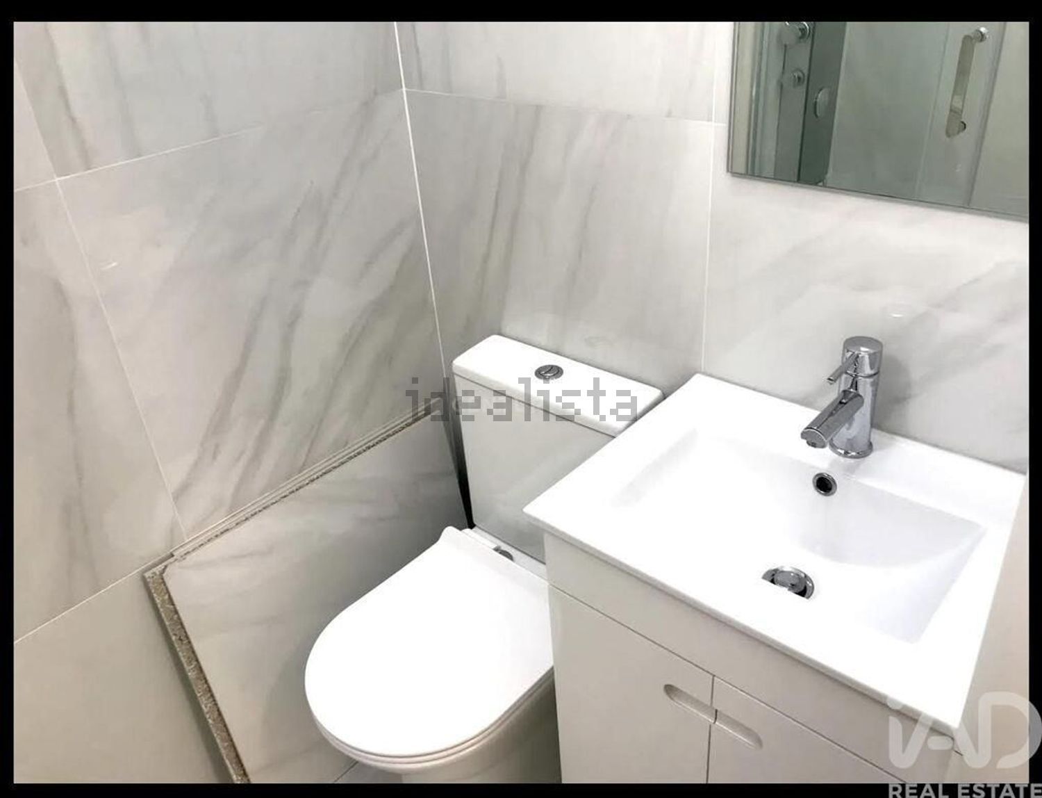 公寓 t2出售在Moscavide e Portela - 卫生间