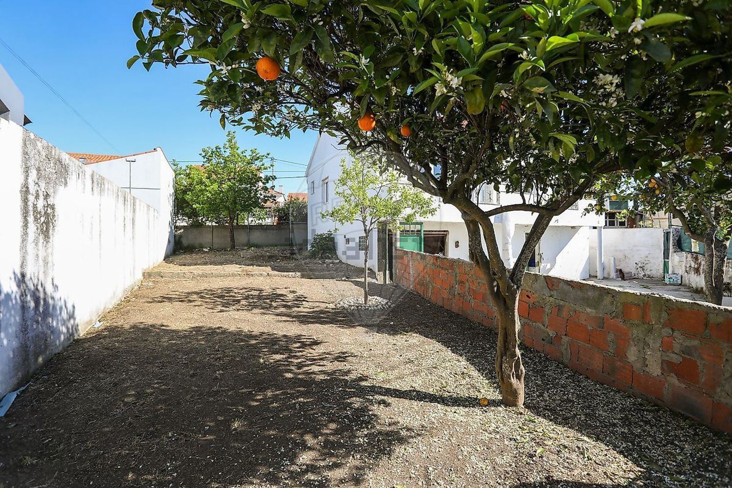 小楼房或独栋别墅出售在Rua Dom José - 外立面