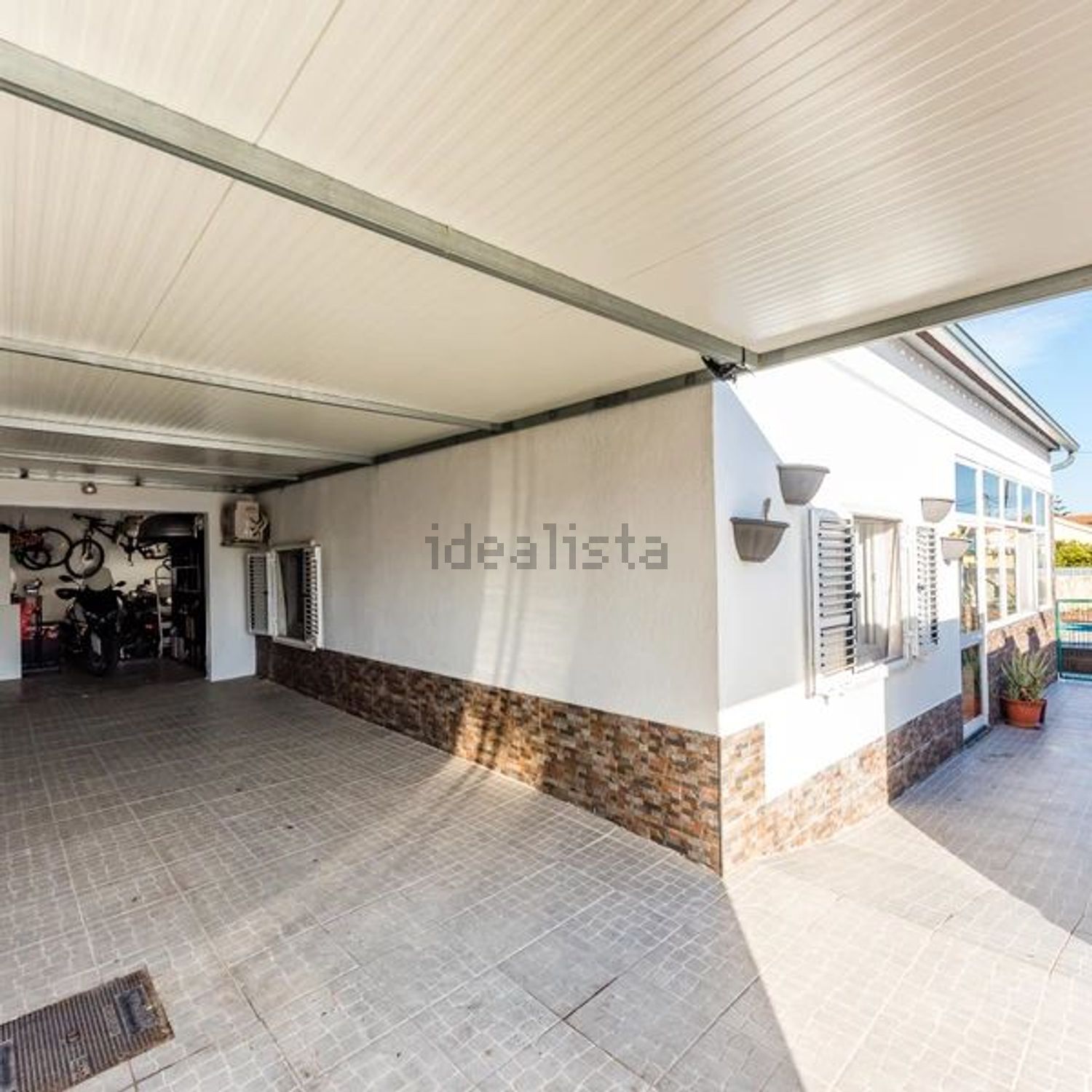 小楼房或独栋别墅出售在Rua Fernando Pessoa - 外立面