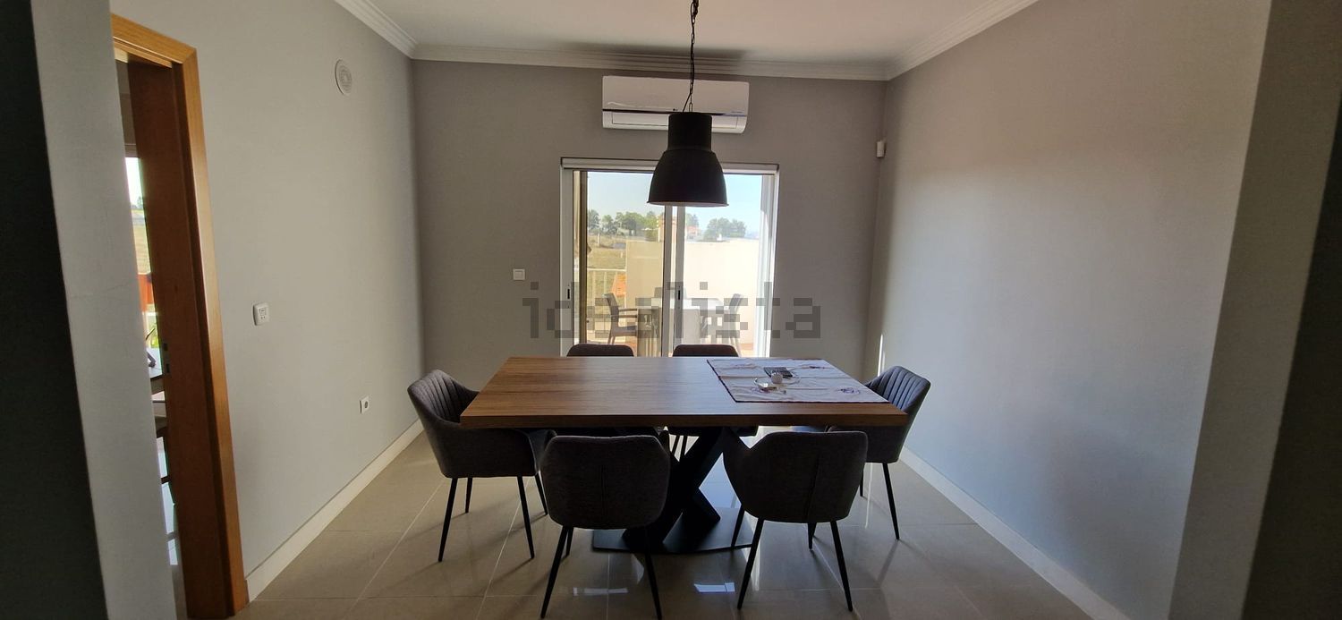 出租双拼别墅在Rua da Adega Cooperativa de Montijo, 194 - 客厅