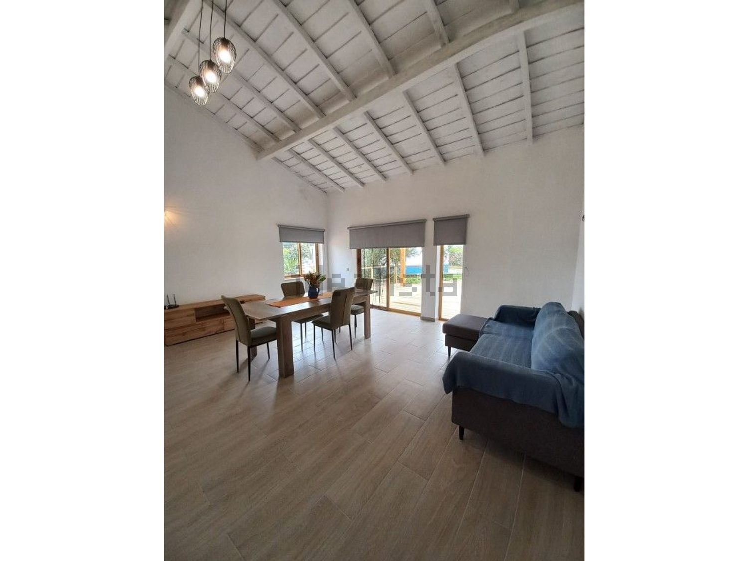 出租小楼房或独栋别墅在Grândola e Santa Margarida da Serra - 客厅