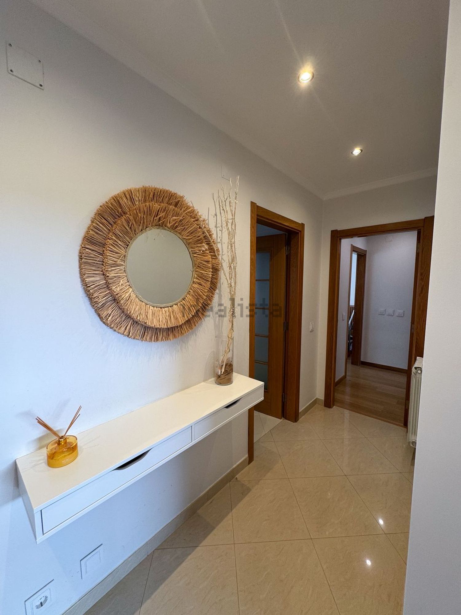 出租公寓 t2在Santo António dos Cavaleiros e Frielas - 过道