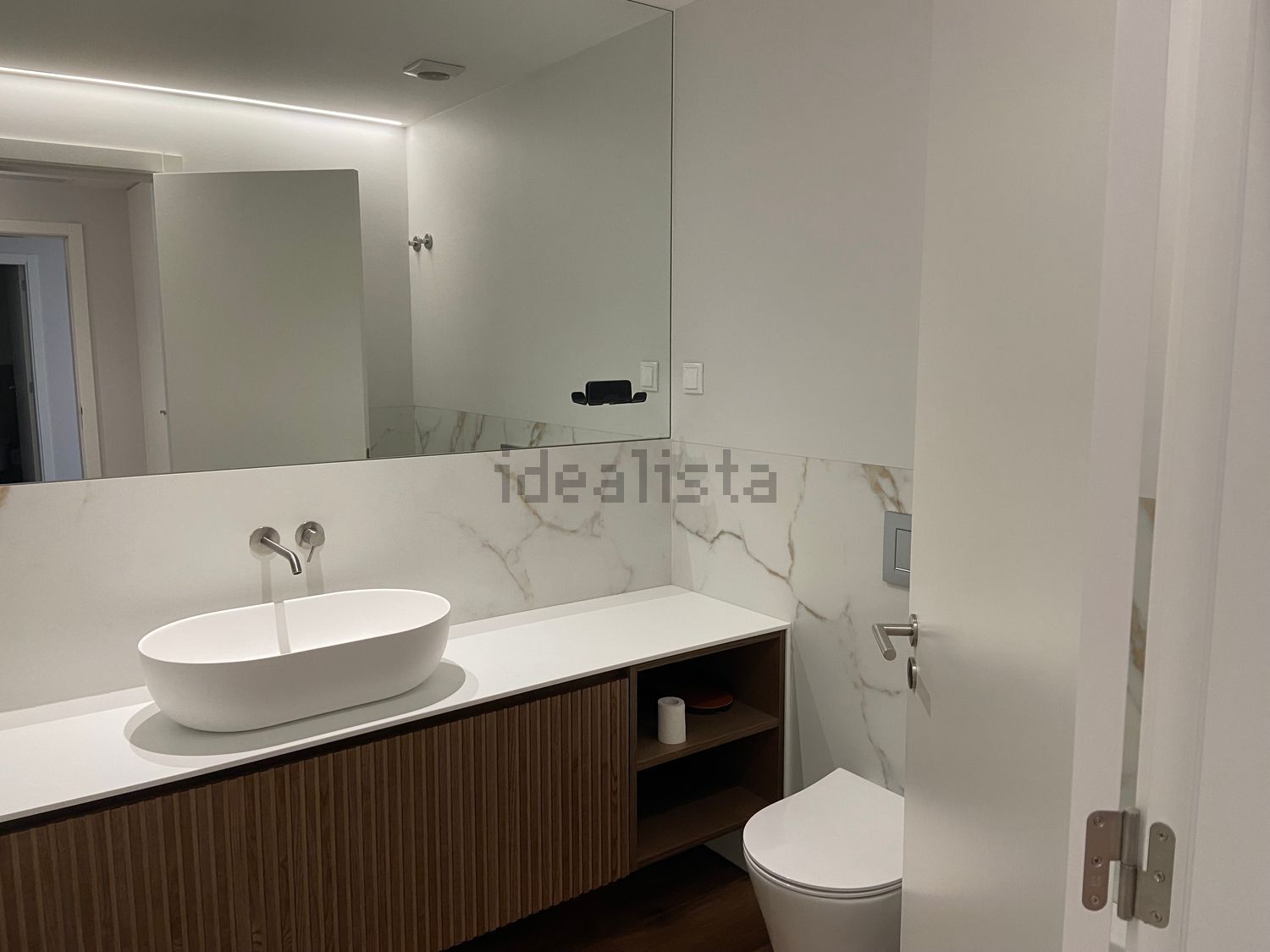 出租公寓 t3在Rua Armando Caldas, 18 - 卫生间