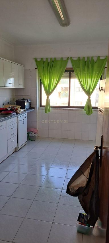 公寓 t2出售在Praceta Bartolomeu Perestrelo, 26