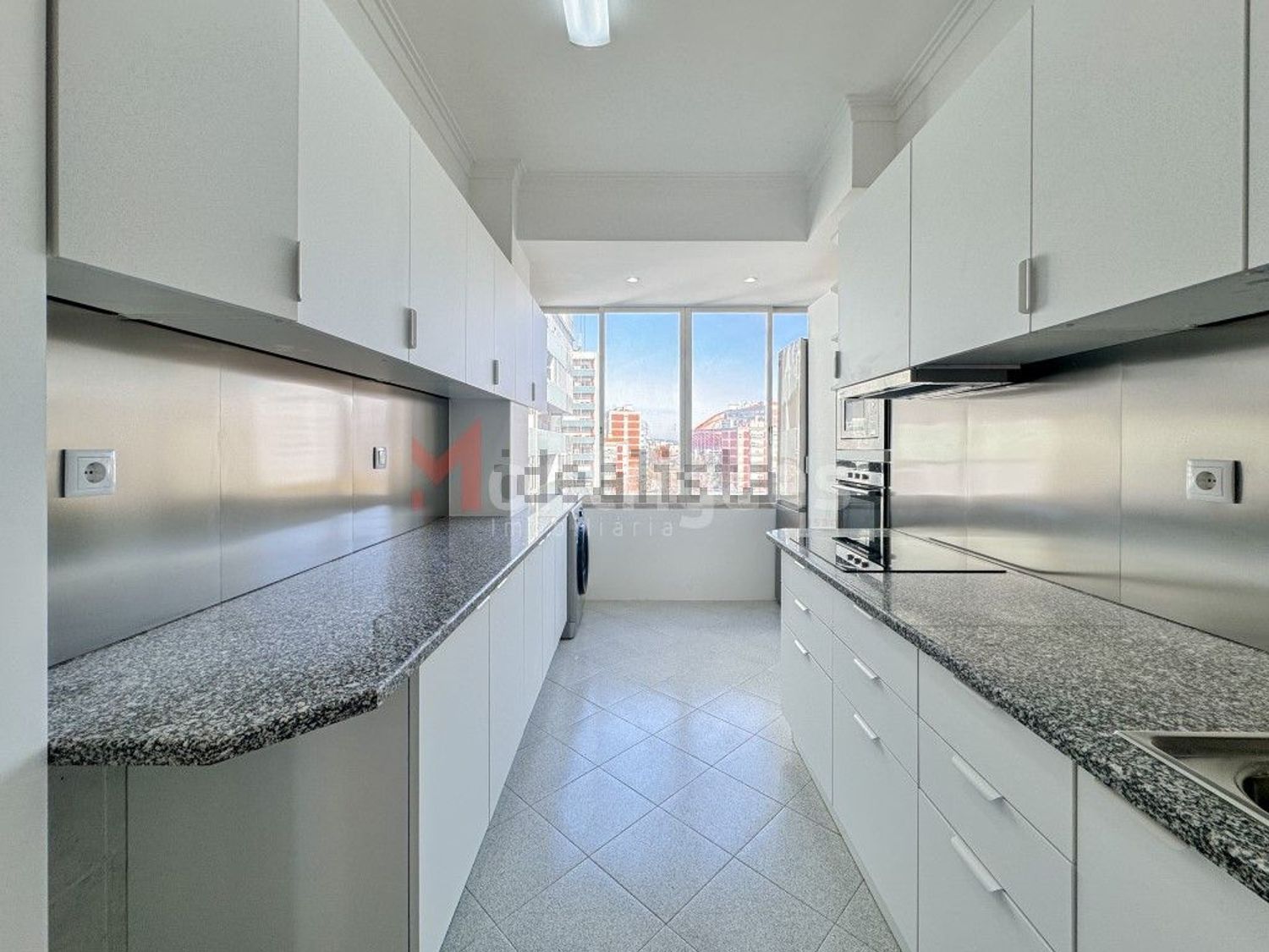 出租公寓 t4在Rua Manuel Ferreira de Andrade - 厨房