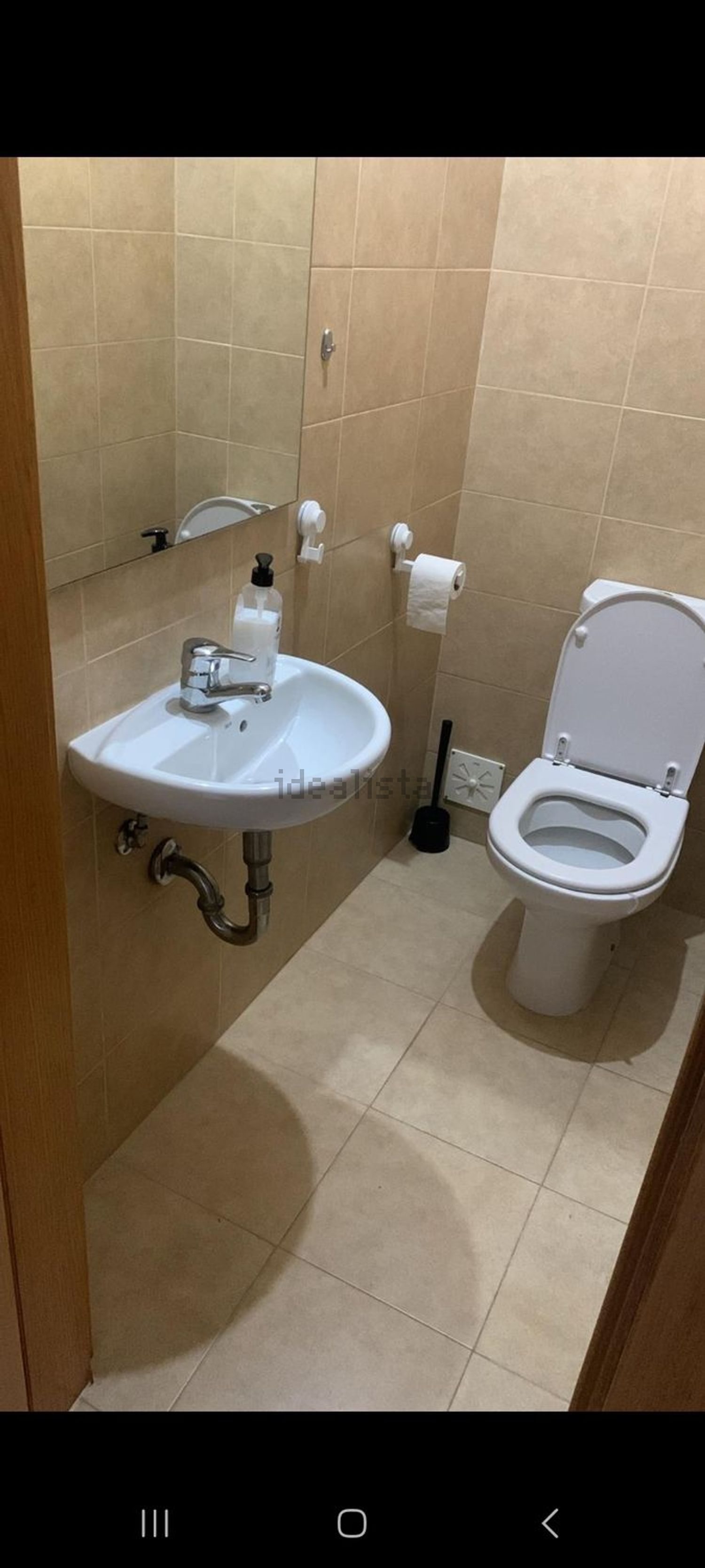 出租房间在Rua José Afonso, 2 - 卫生间