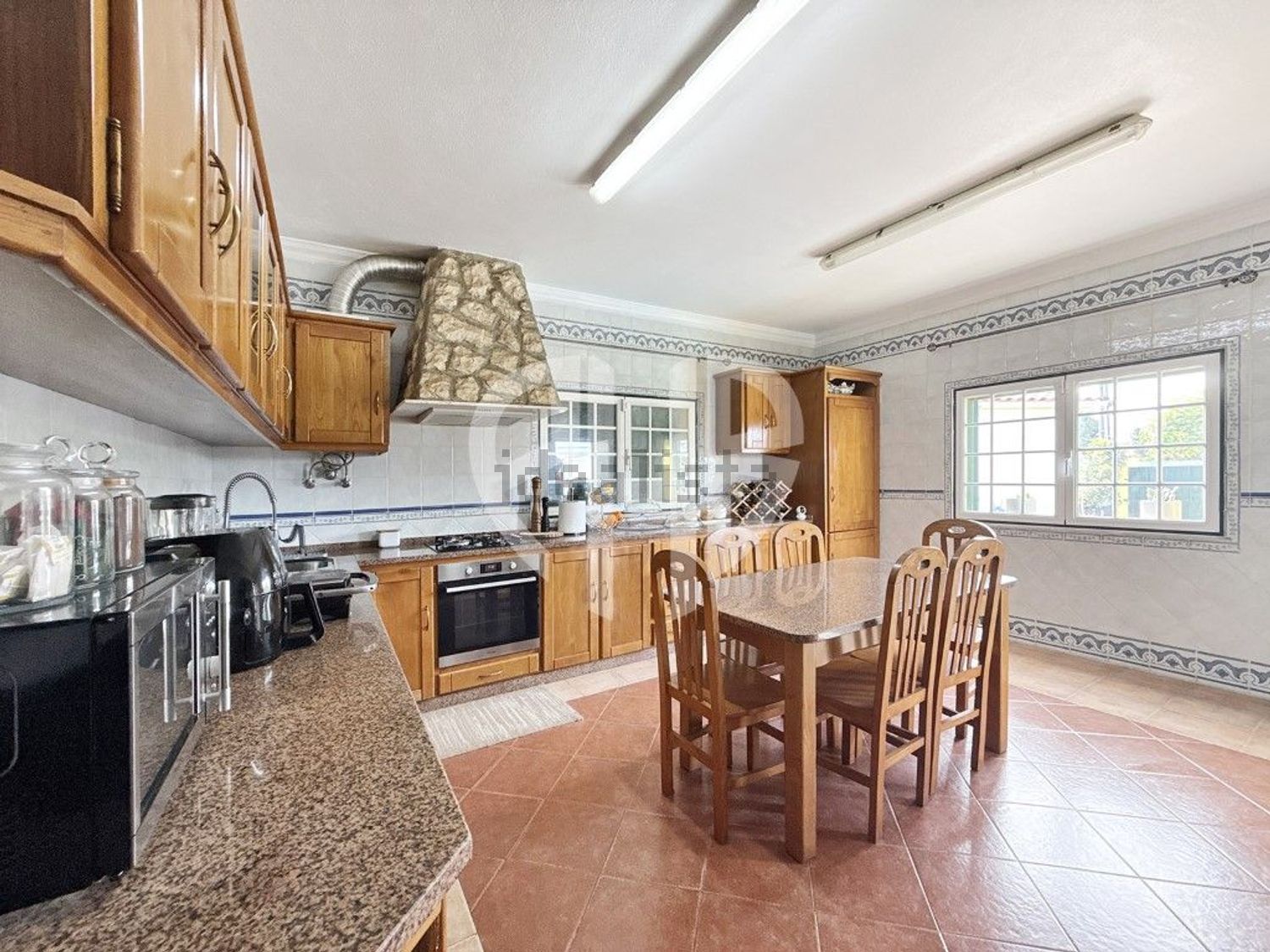 小楼房或独栋别墅出售Cm1029 - 客厅