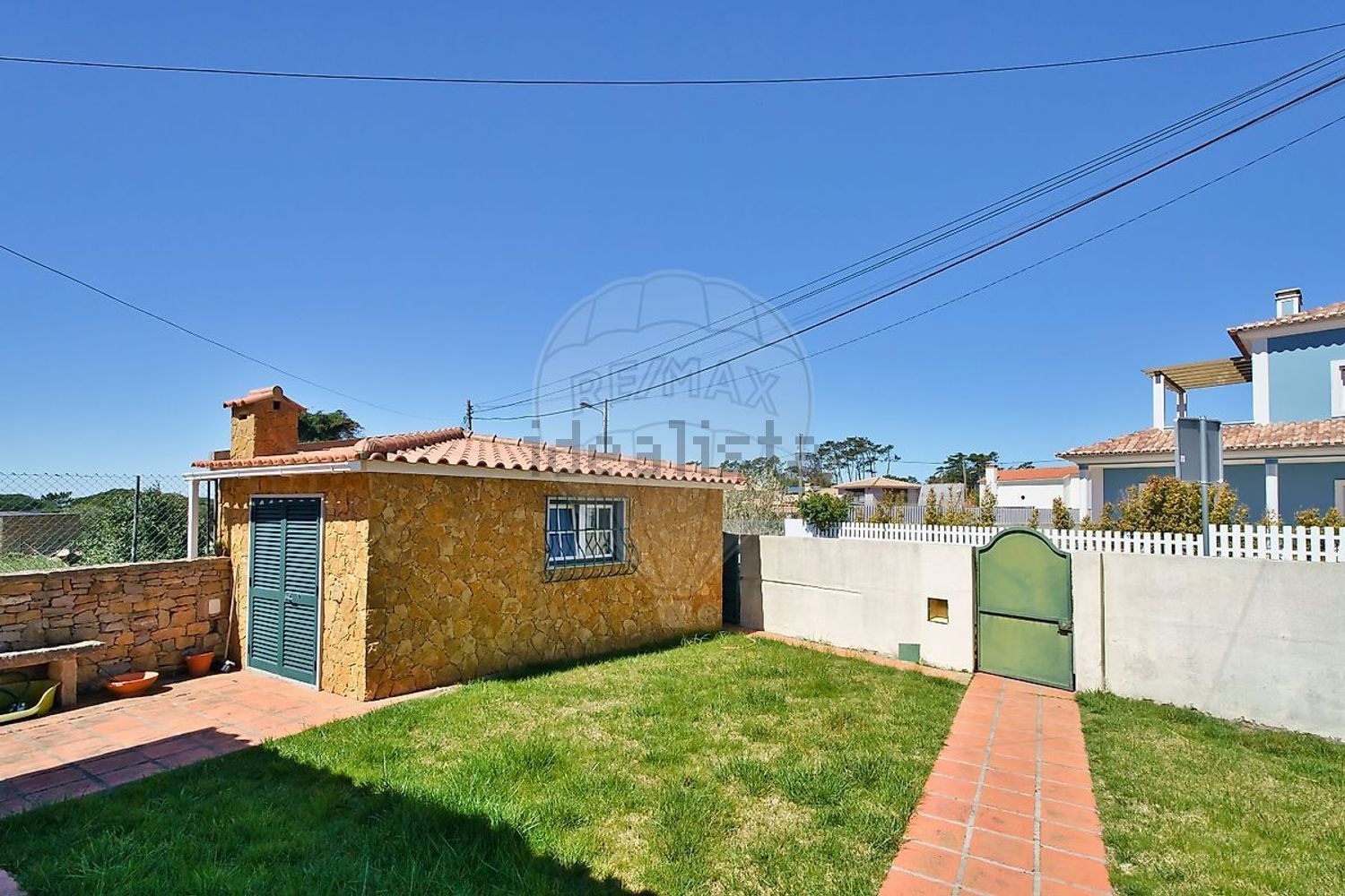 小楼房或独栋别墅出售在São João das Lampas e Terrugem - 外立面