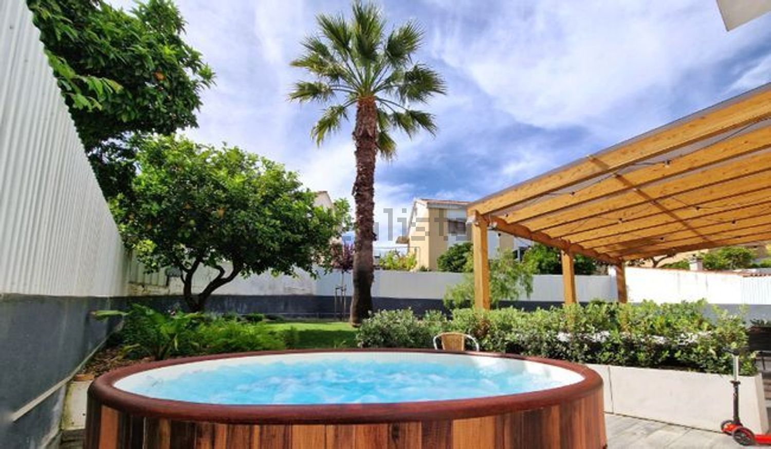 联排别墅出售在Rua da Madressilva - 花园