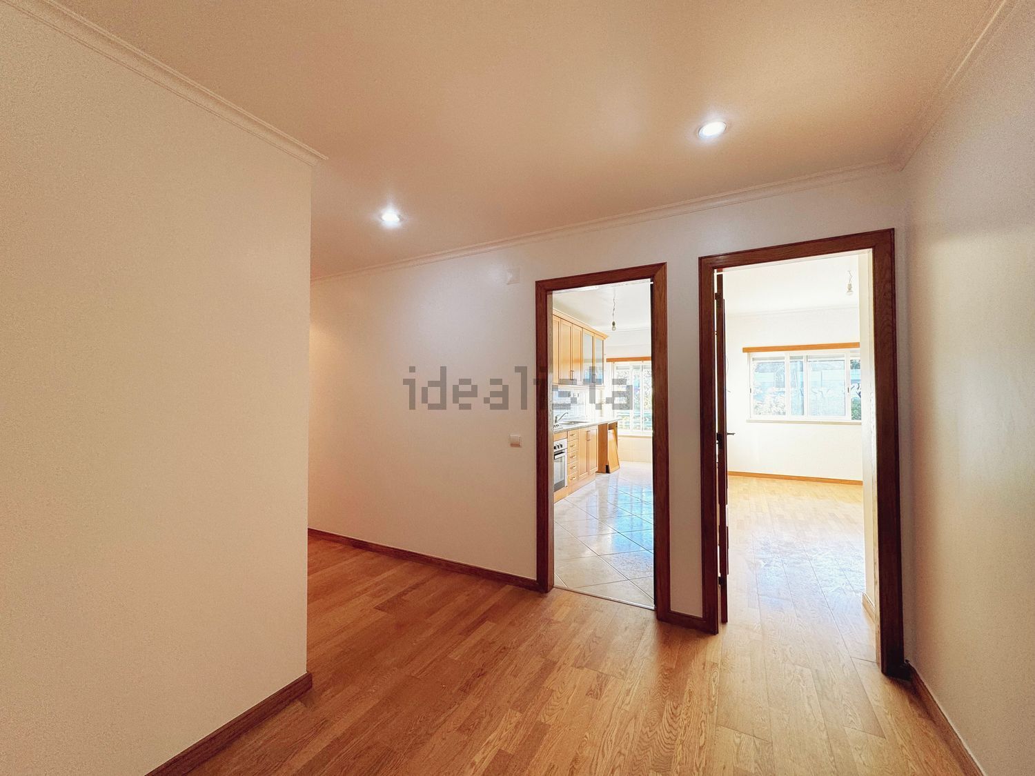 出租公寓 t3在Rua Raúl Pereira de Sousa, 13 - 居住