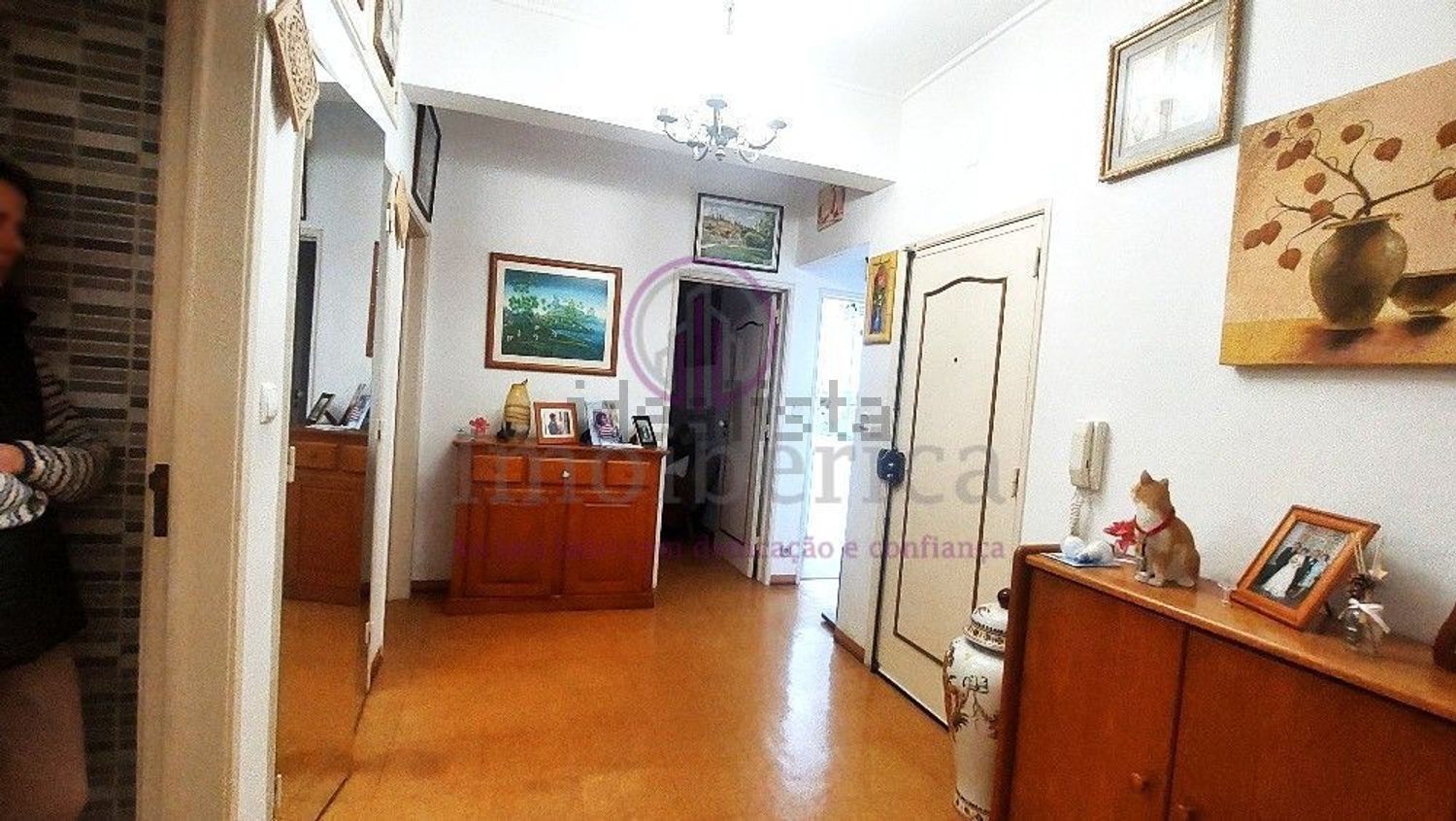 公寓 t2出售在Avenida Infante Dom Henrique - 过道