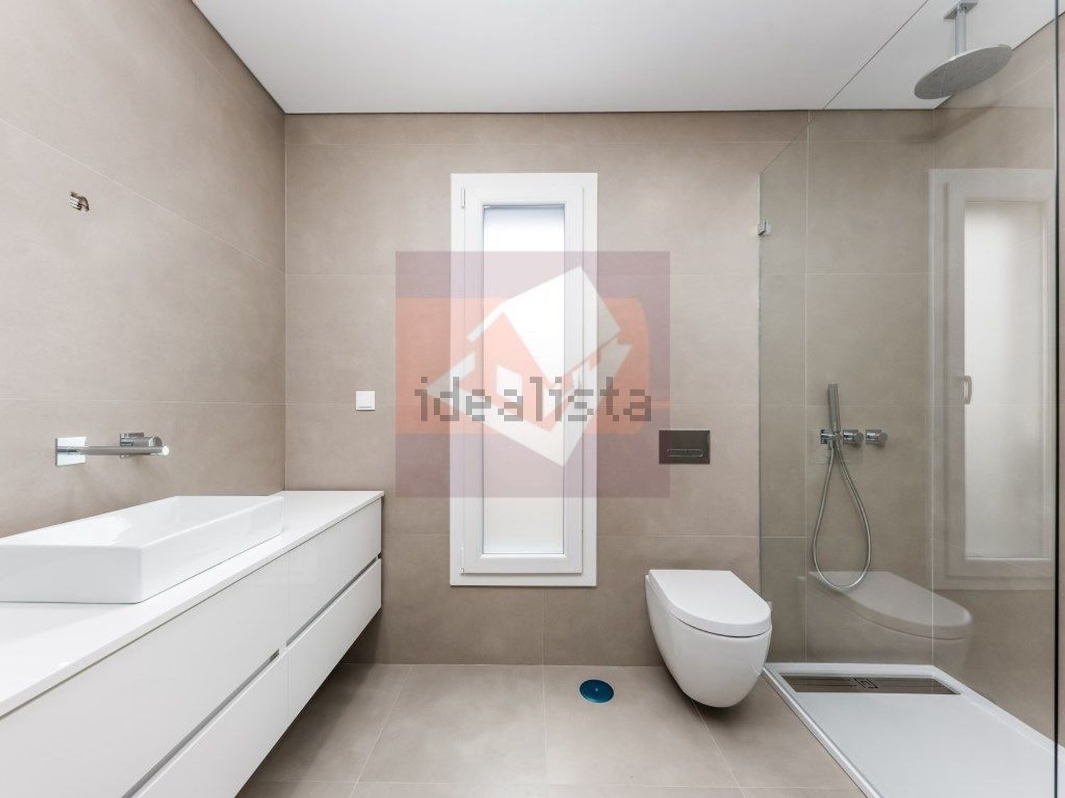 小楼房或独栋别墅出售在Pontinha e Famões - 卫生间