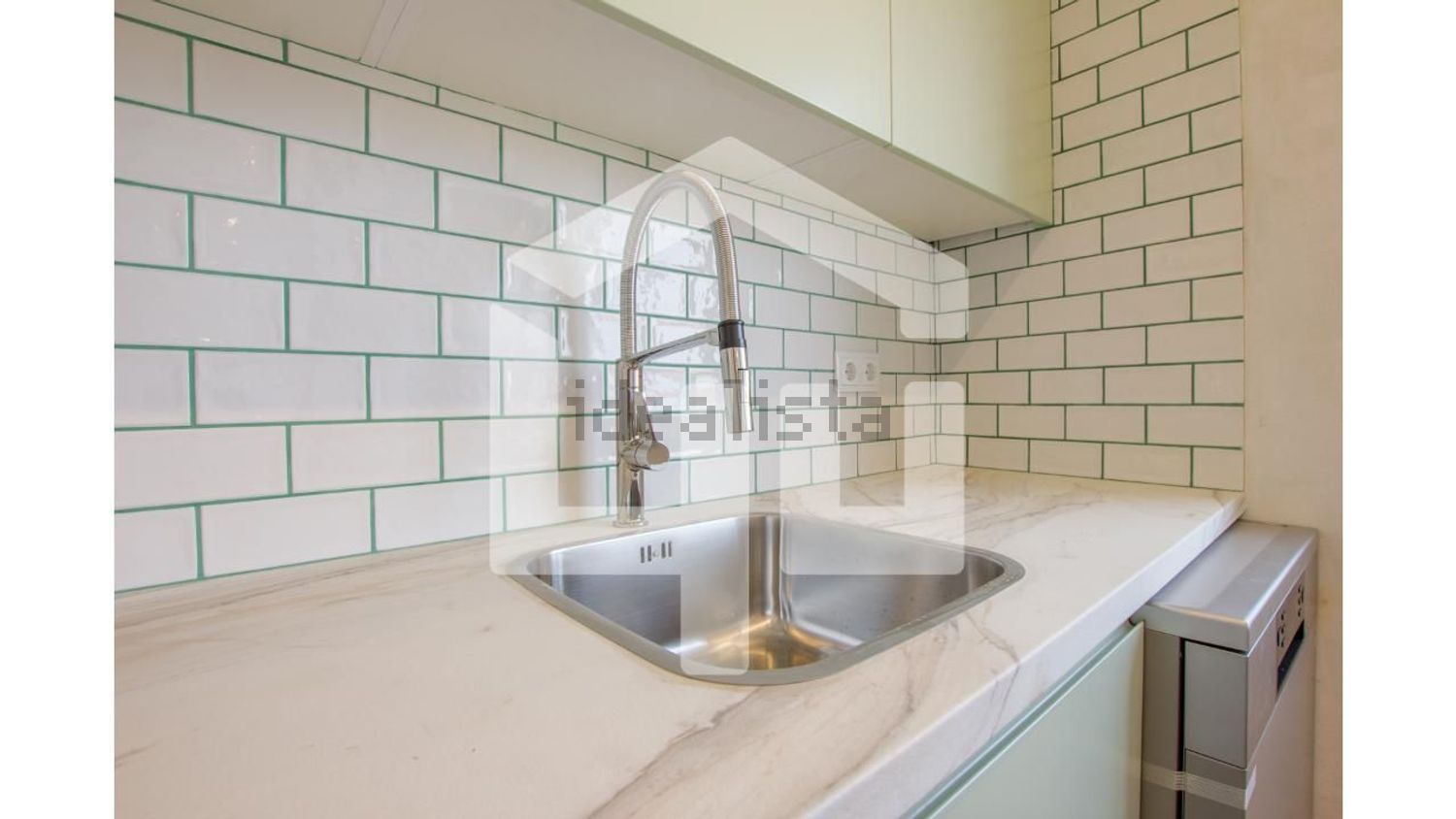 公寓 t2出售在Rua General Humberto Delgado s/n - 卫生间