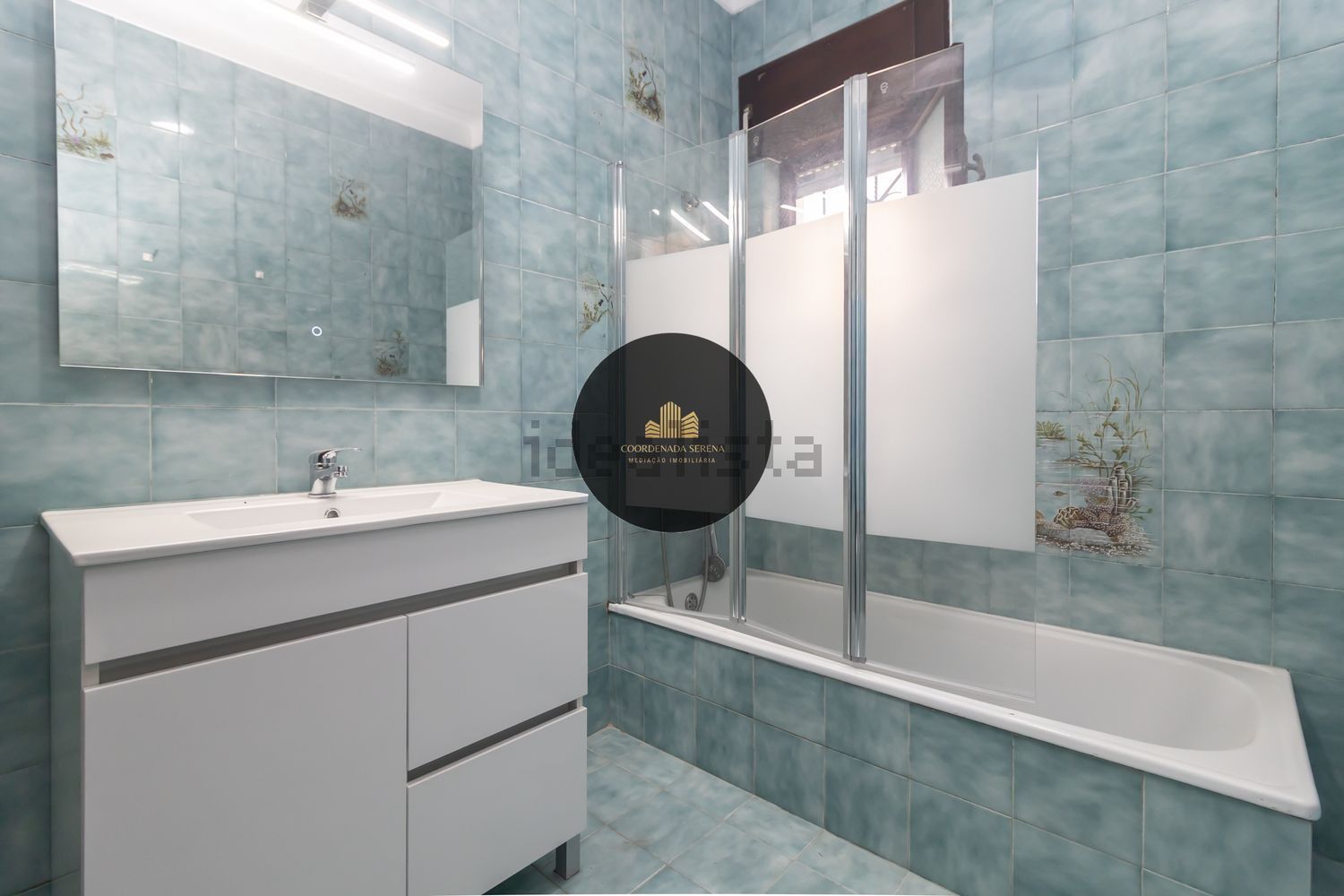 小楼房或独栋别墅出售在Cascalheira - Venda do Alcaide - 卫生间