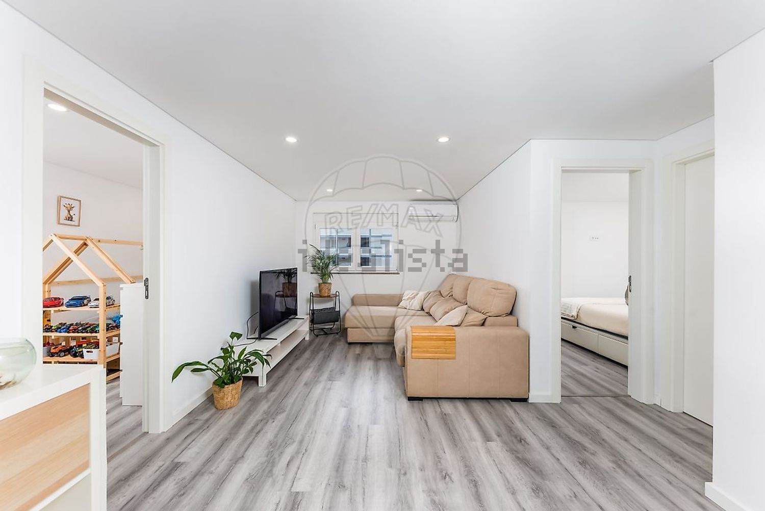 公寓 t3出售在Rua Capitão-Mor Lopes Sequeira - 客厅