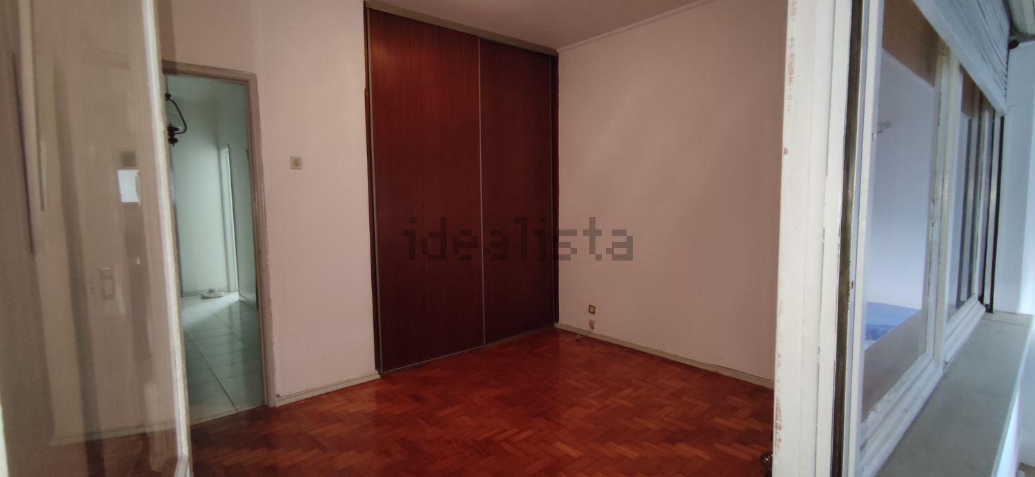 出租公寓 t3在Rua Luís António Verney, 27 - 卧室