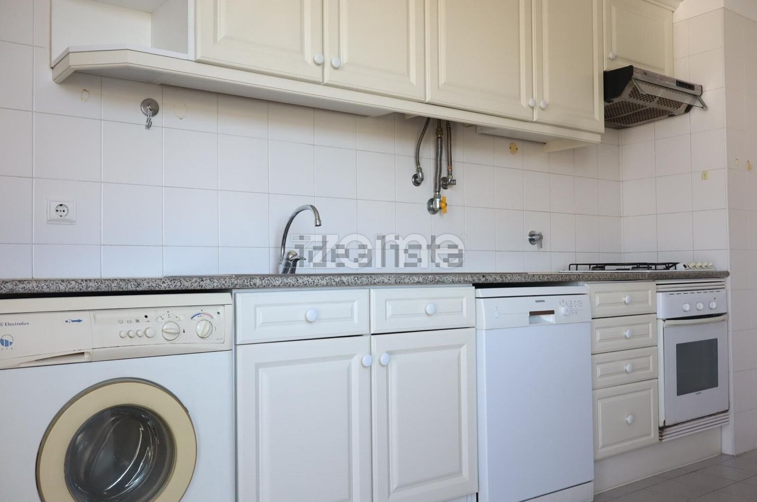 出租公寓 t2在Rua Cidade de Bissau, 19 - 厨房