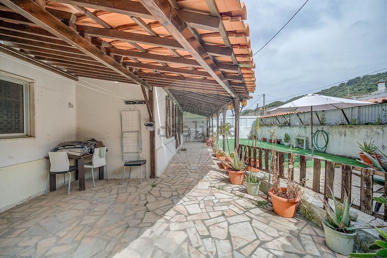 小楼房或独栋别墅出售在Travessa Marques das Minas - 阳台