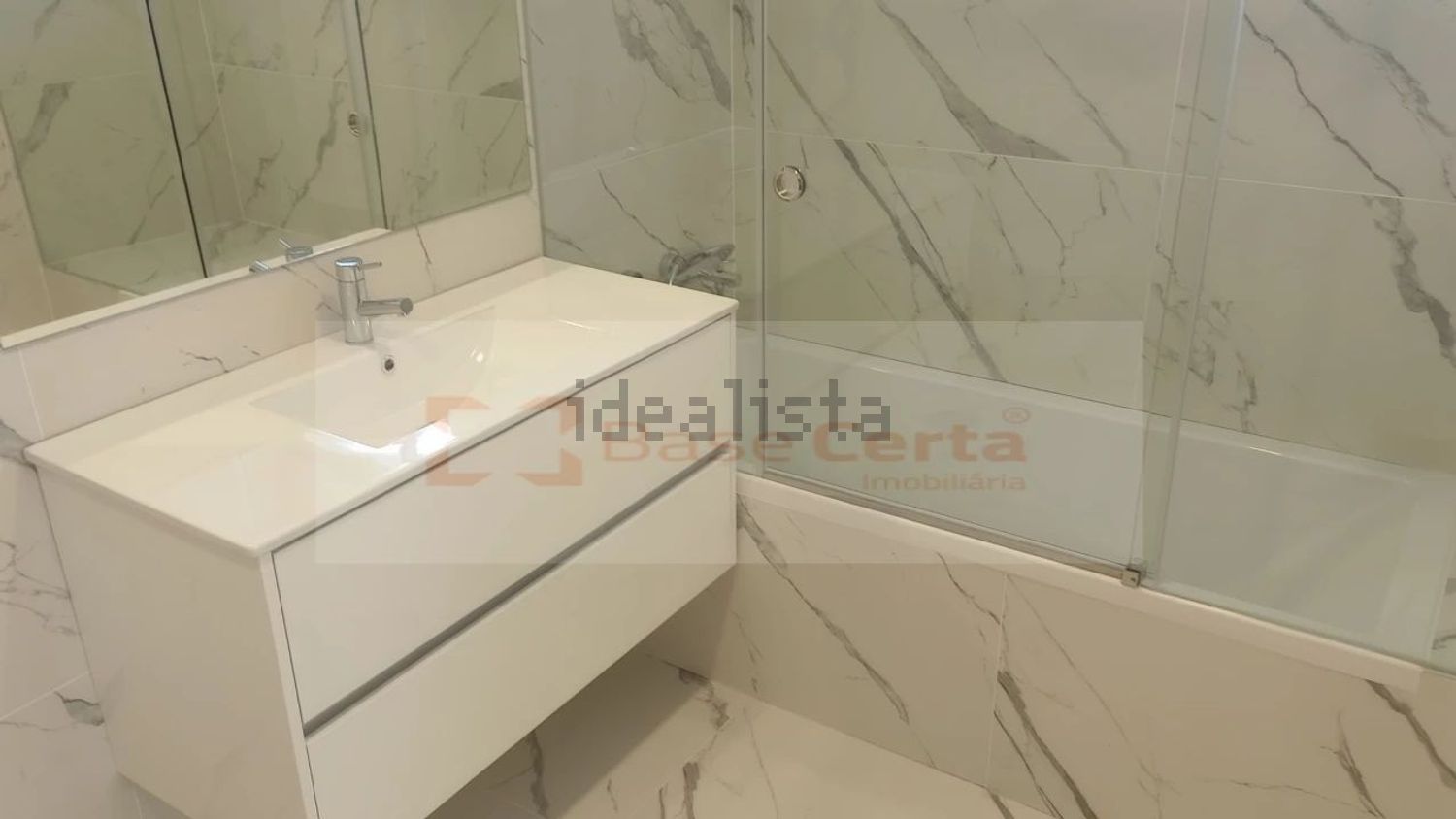 公寓 t3出售在Rua da Cerca, 21 - 卫生间