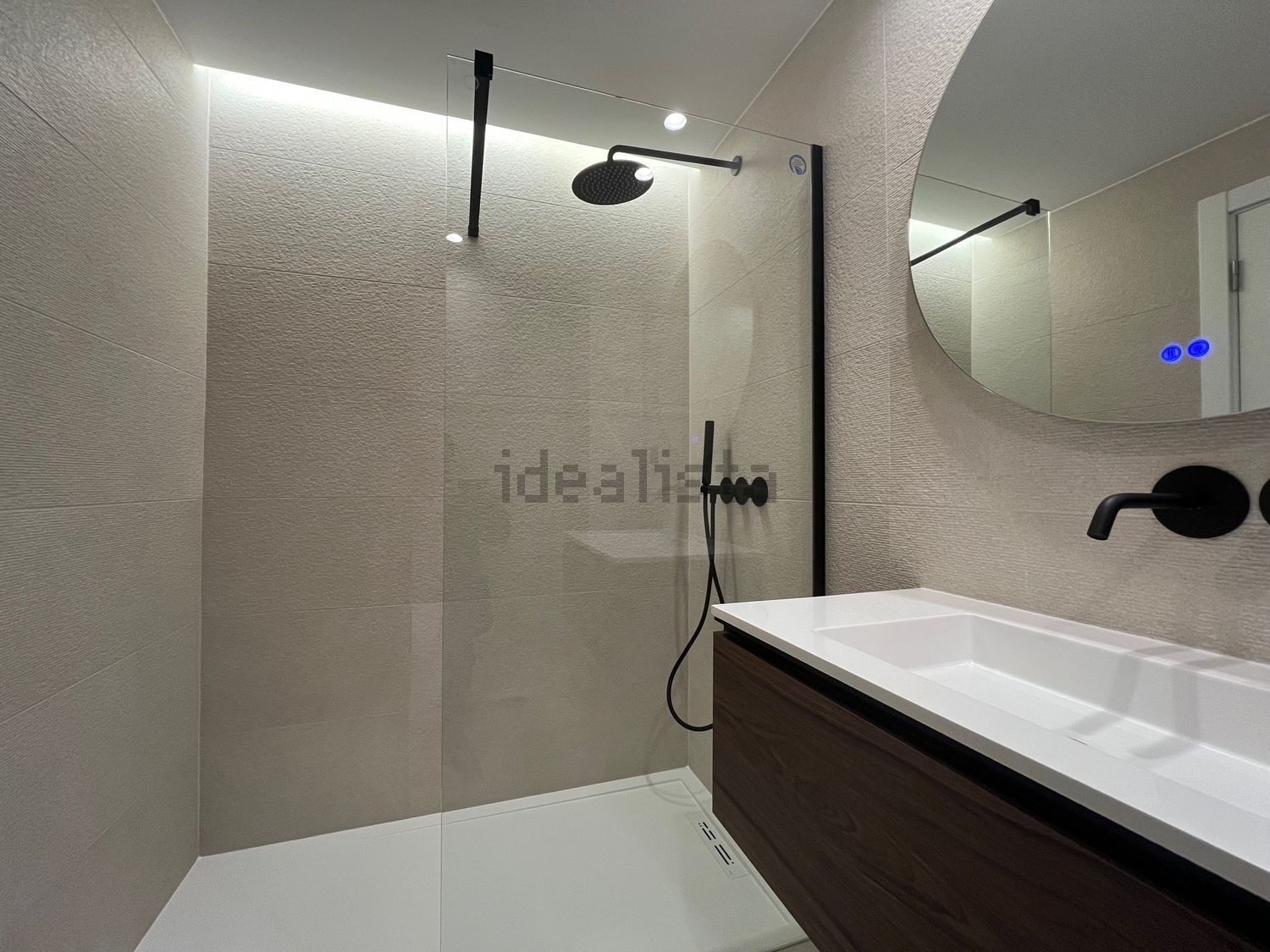 出租公寓 t1在Avenida 5 de Outubro - 卫生间