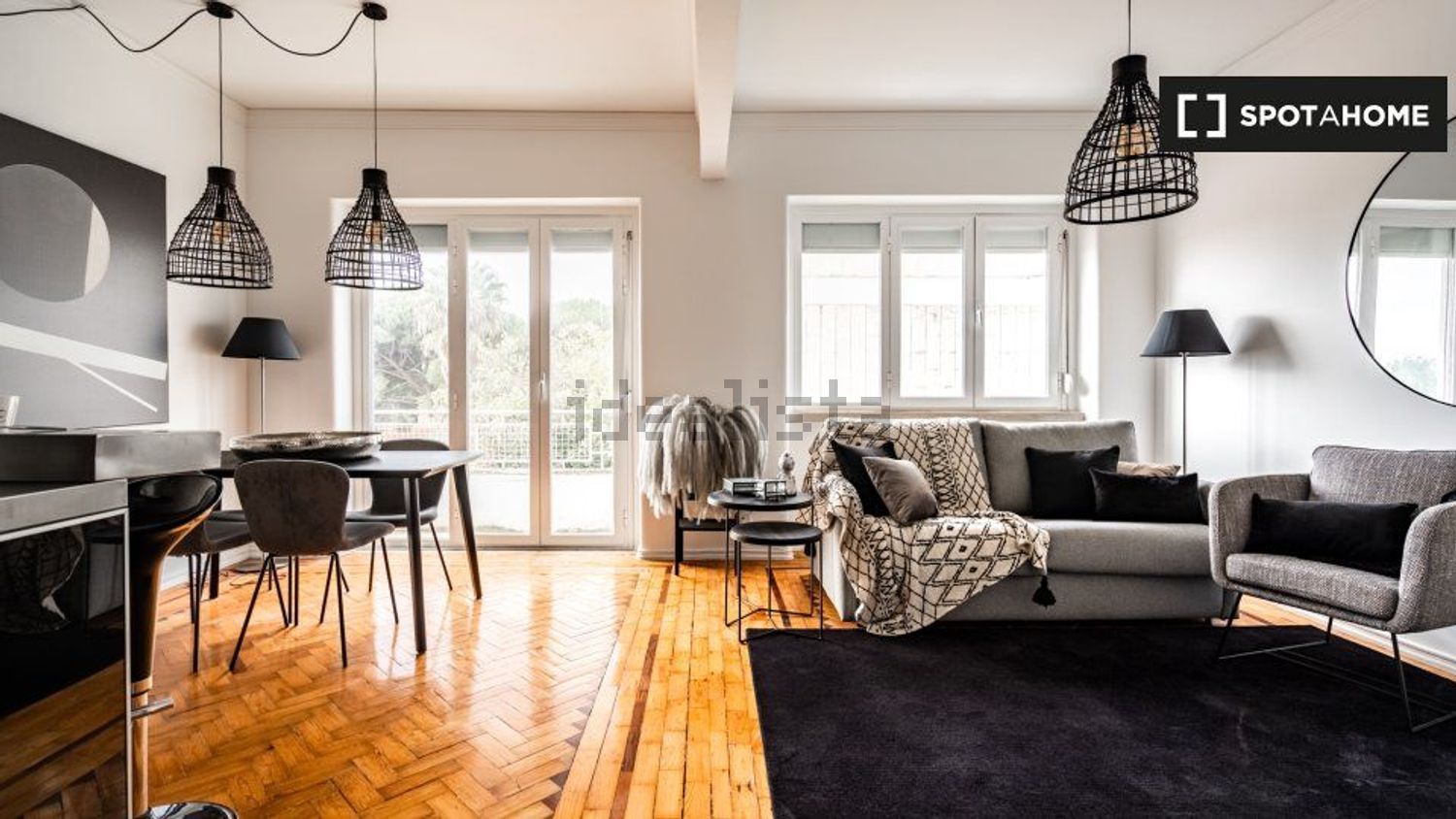 出租公寓 t2Calçada Necessidades - 客厅