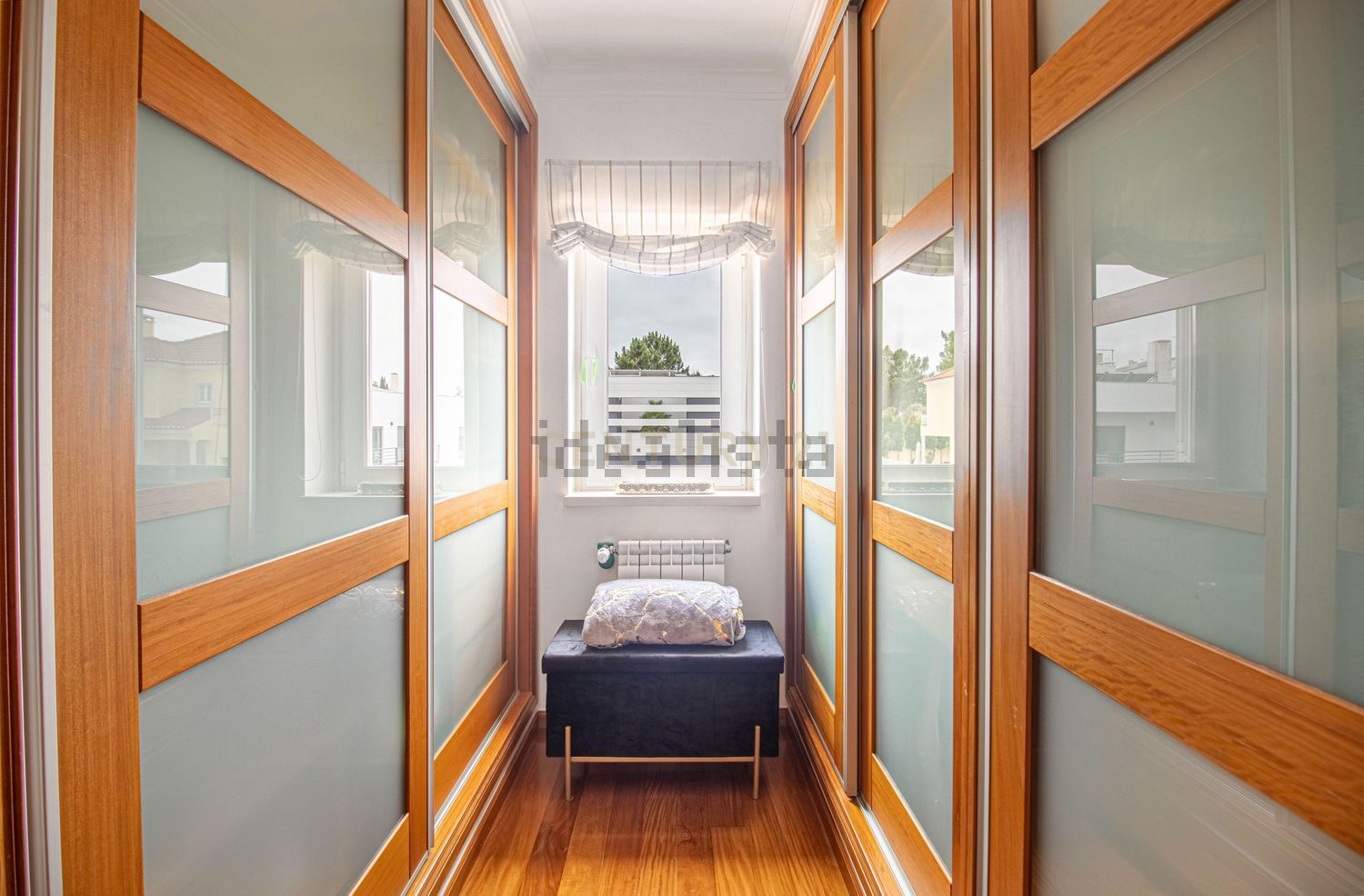 小楼房或独栋别墅出售在Rua Joane Mendes Botelho - 过道