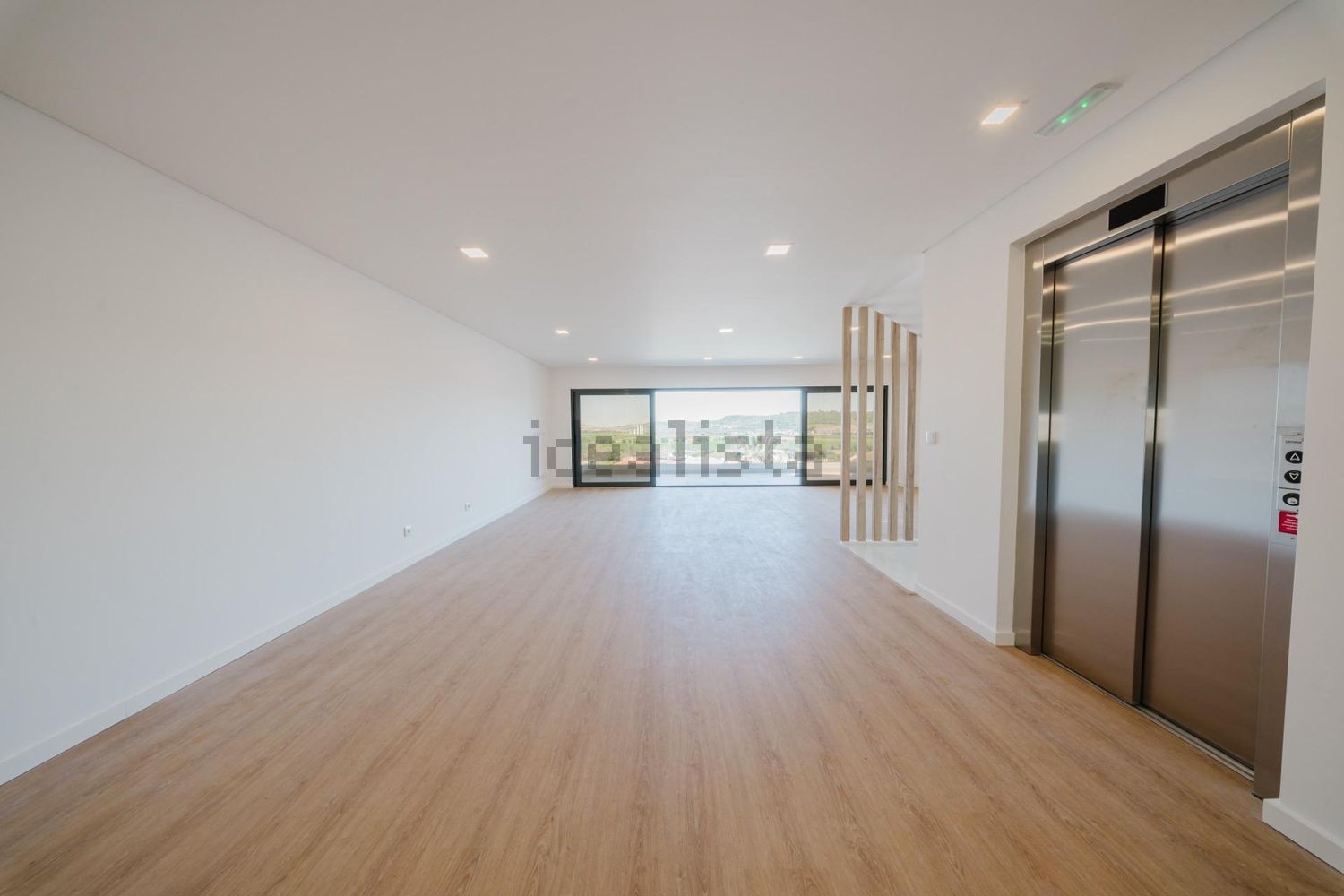 小楼房或独栋别墅出售在Rua Vieira da Silva - 居住