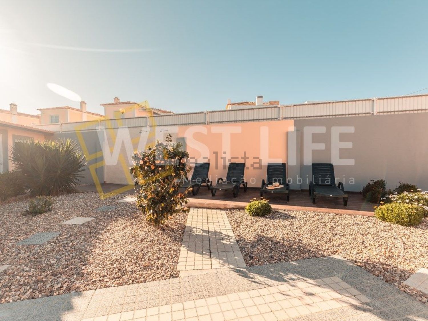 小楼房或独栋别墅出售在Centro - 外立面