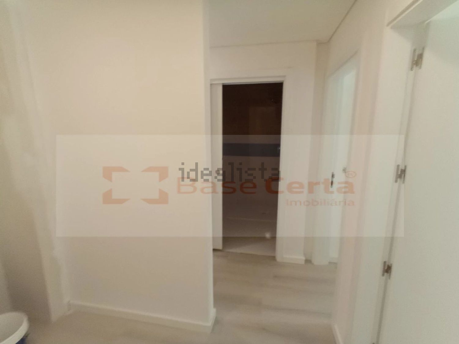 公寓 t3出售在Rua Melo Antunes s/n - 过道