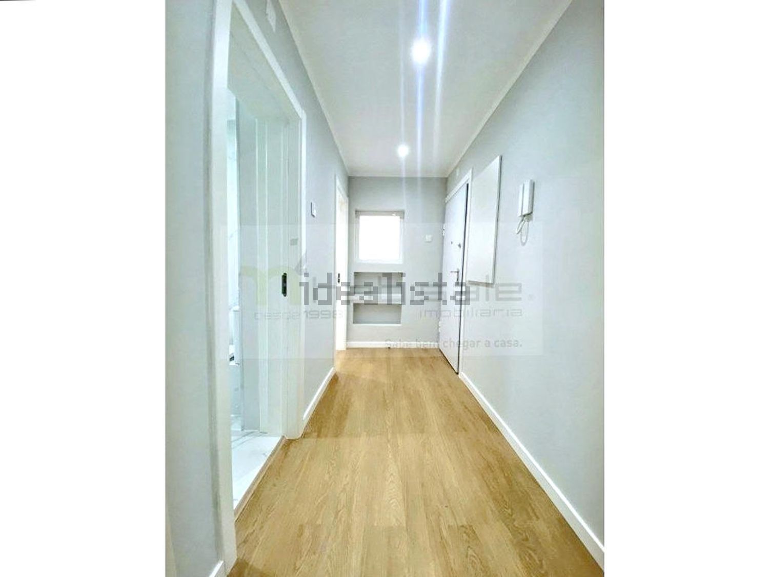 公寓 t2出售在Praça da Igreja, 5 - 前厅