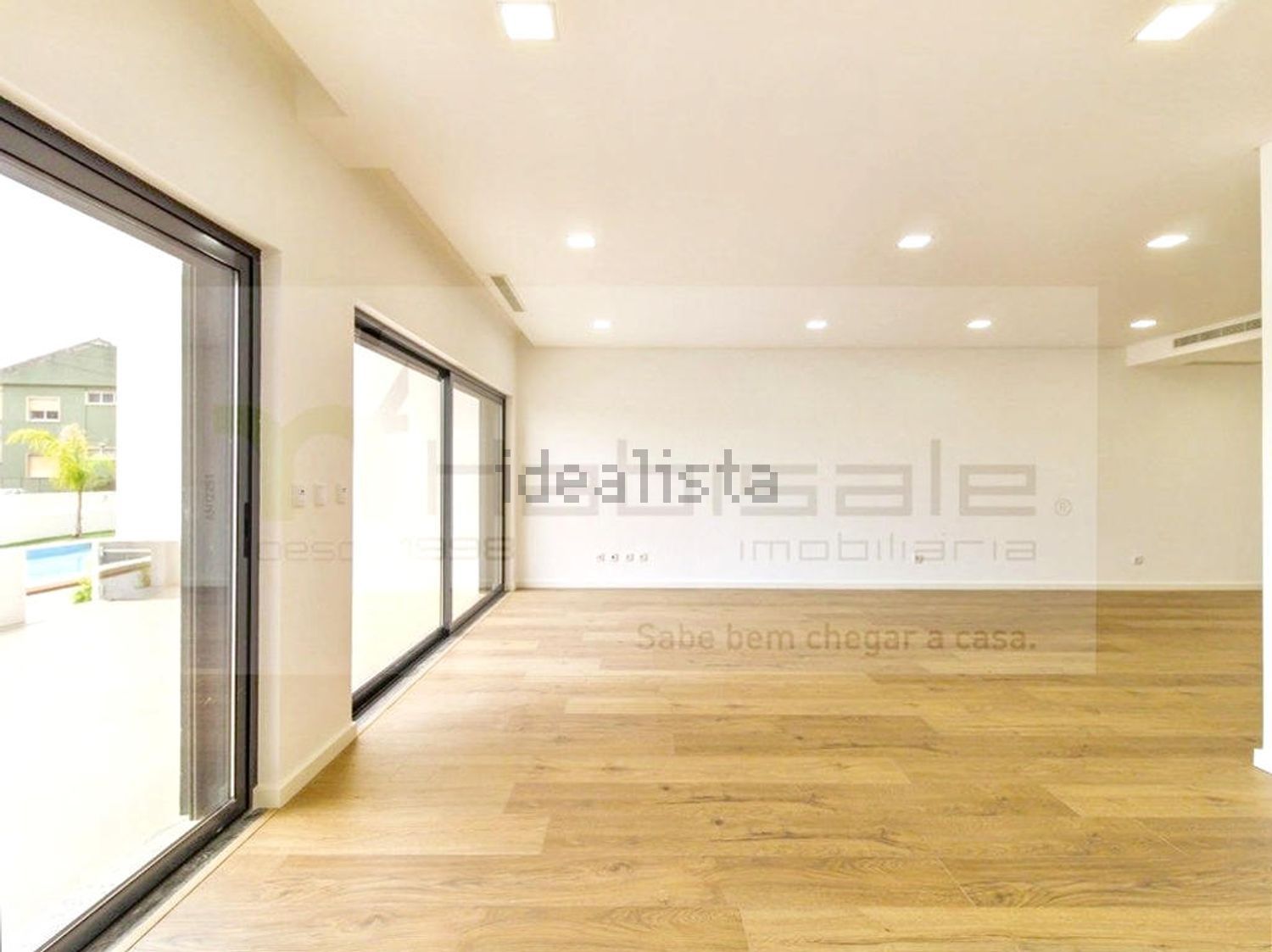 小楼房或独栋别墅出售在Rua Marechal Craveiro Lopes, 43 - 居住