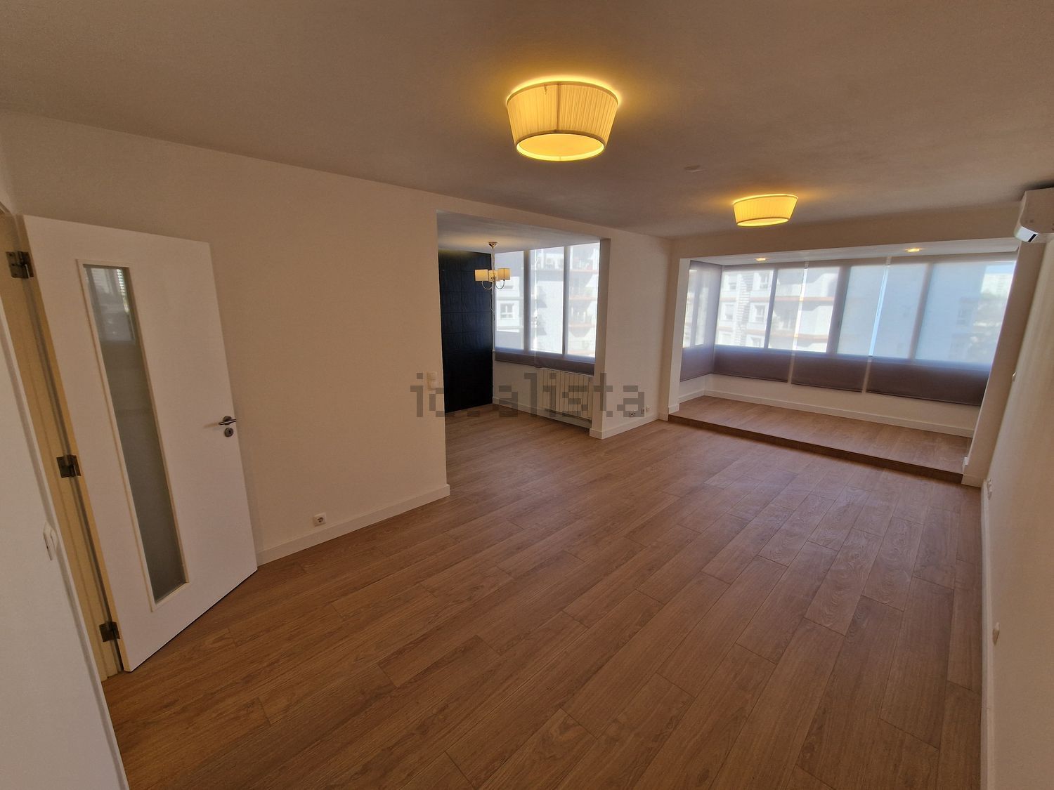 出租公寓 t4Azinhaga da Cidade, 9 - 客厅