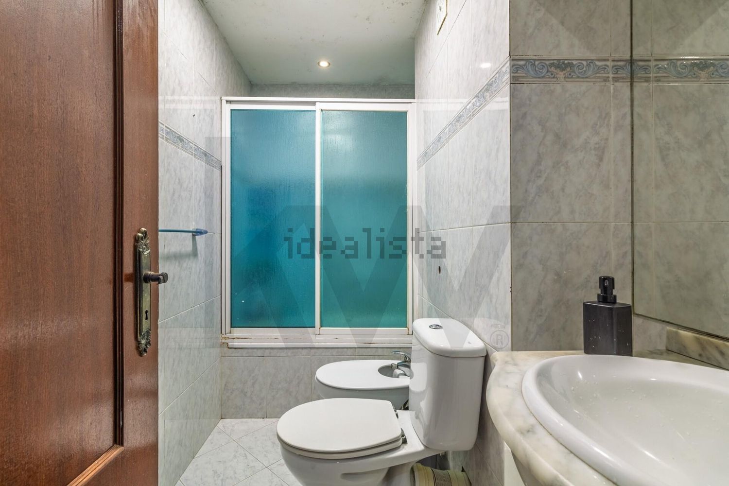 公寓 t2出售在Santo António dos Cavaleiros e Frielas - 卫生间