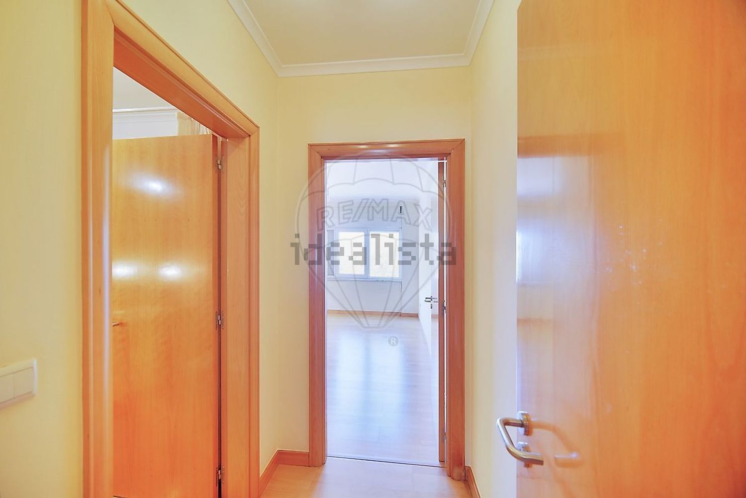 出租公寓 t2在Avenida Edmundo Lima Basto - 过道