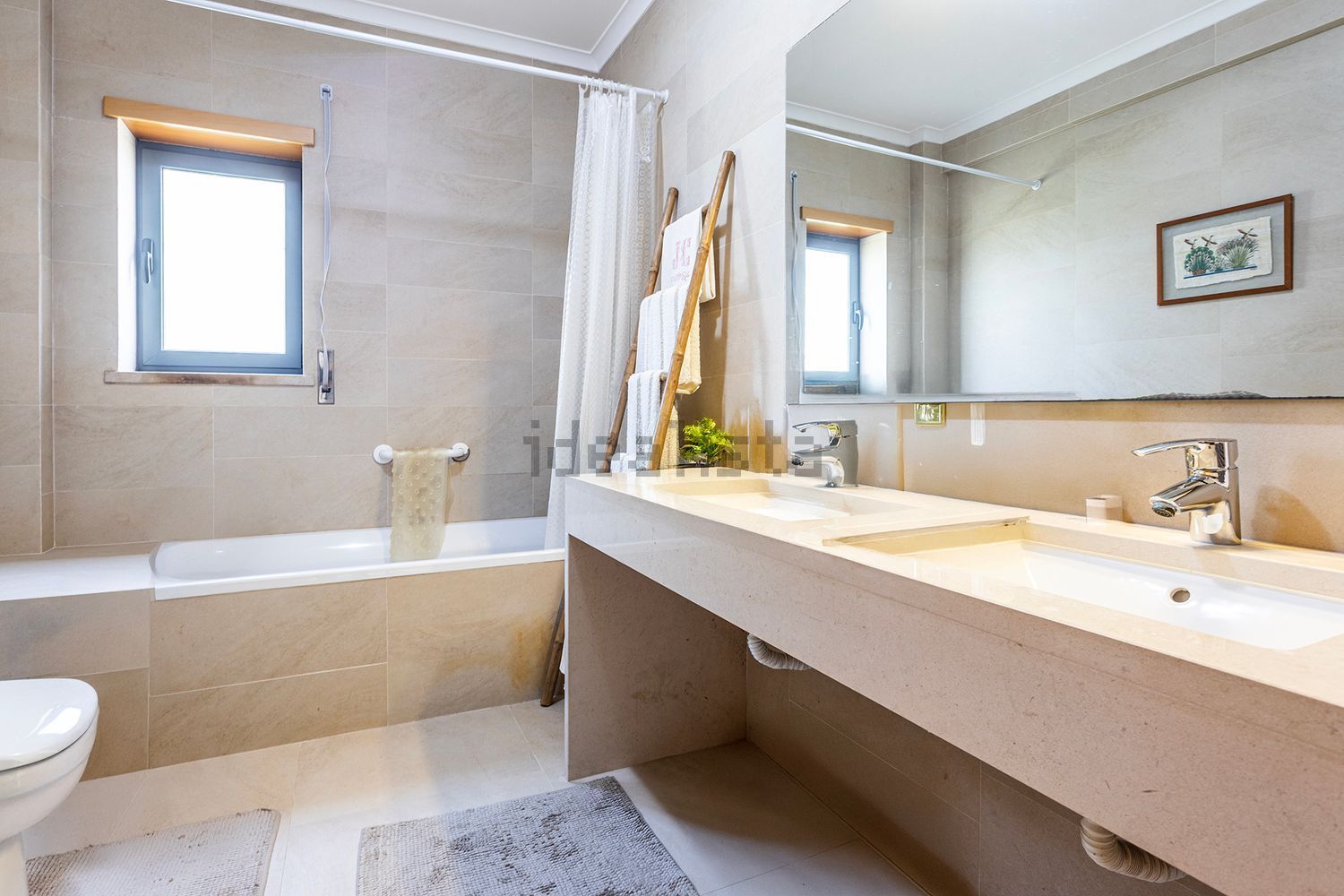 小楼房或独栋别墅出售在Travessa dos Sousas, 11 - 卫生间