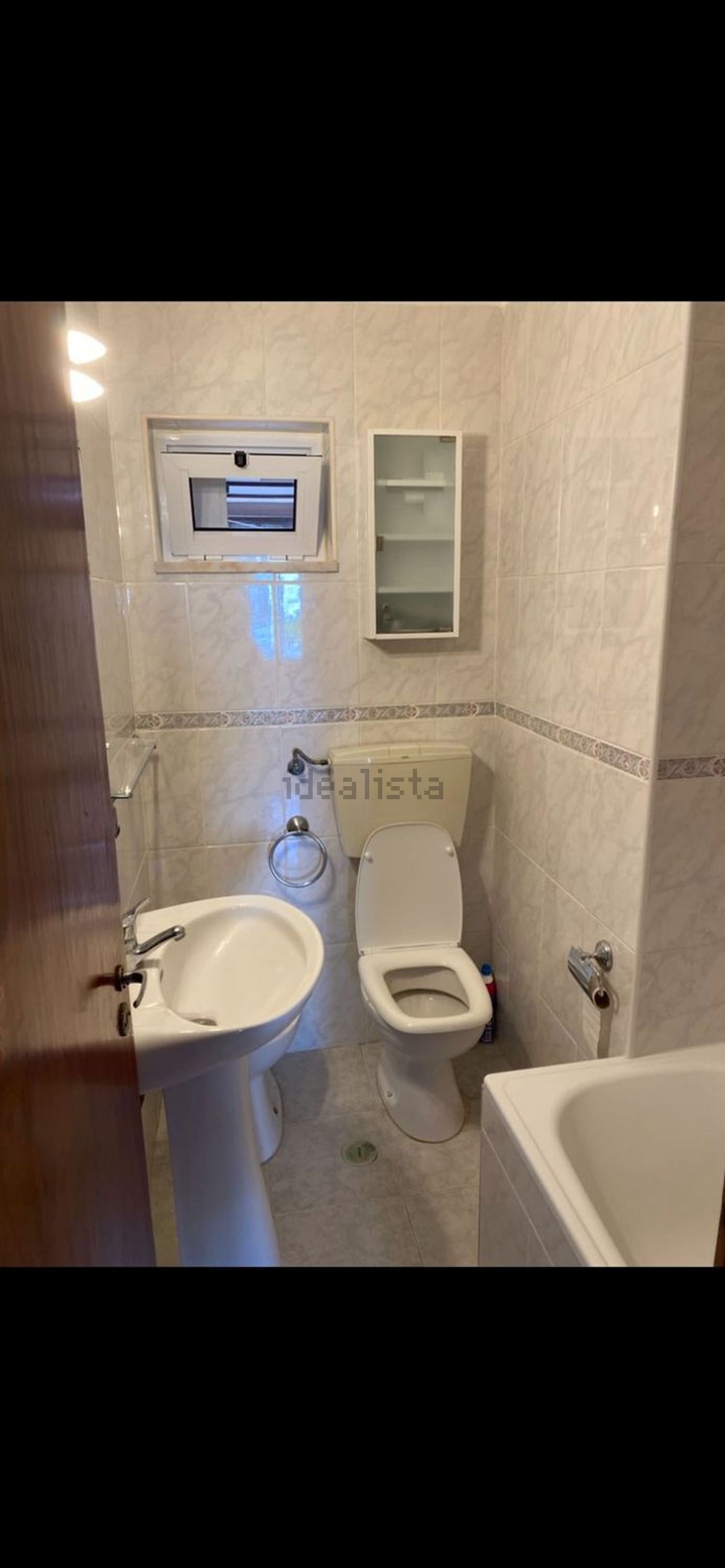 出租公寓 t2在Rua Rodrigues da Conceição, 42 - 卫生间