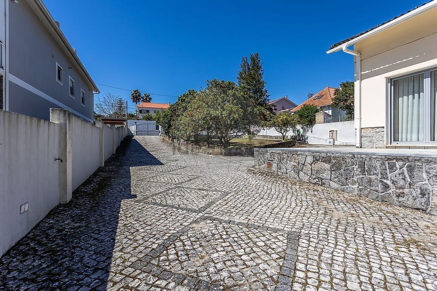 小楼房或独栋别墅出售在Serra das Minas - 外立面